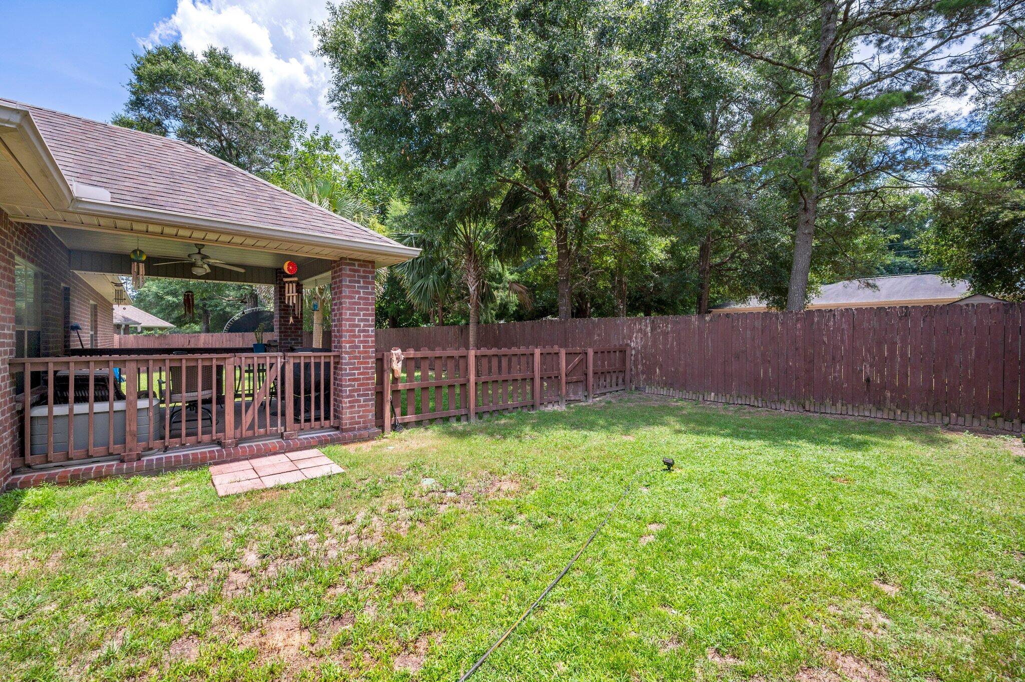 LIBERTY OAKS - Residential