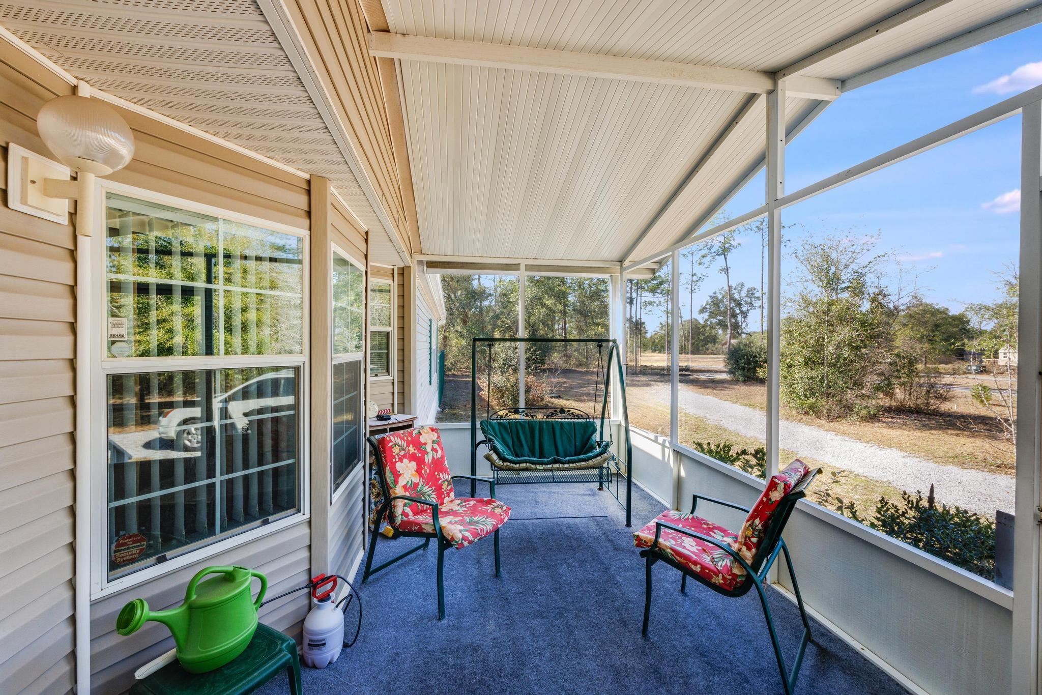 LEISURE LAKES - Residential