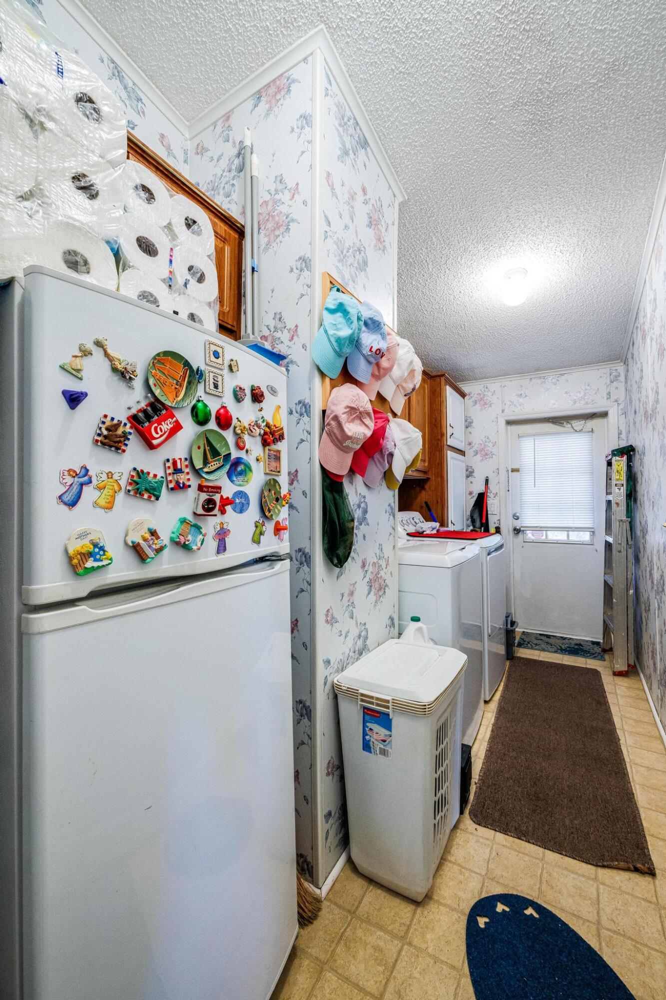 LEISURE LAKES - Residential