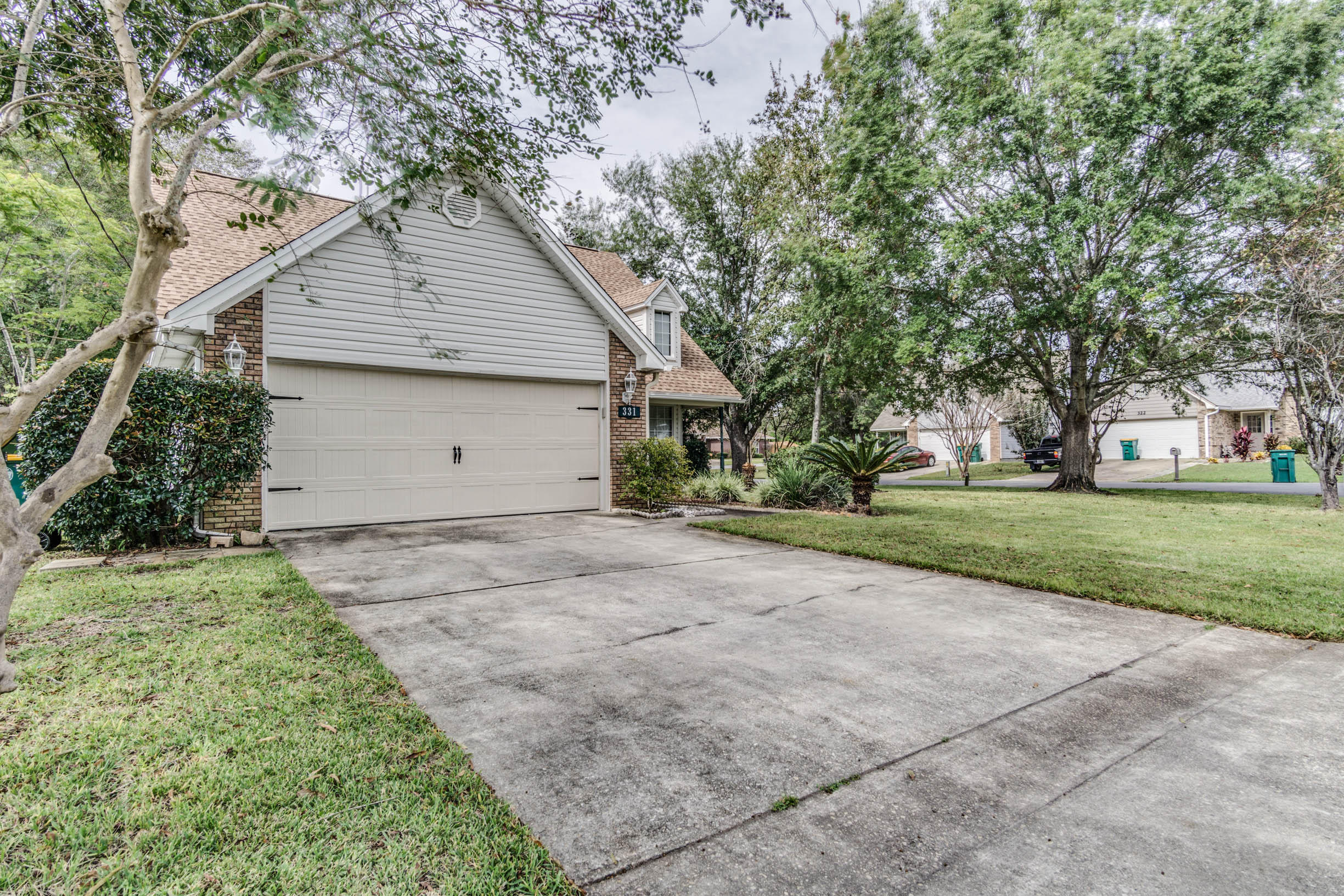 BROOKWOOD - Residential