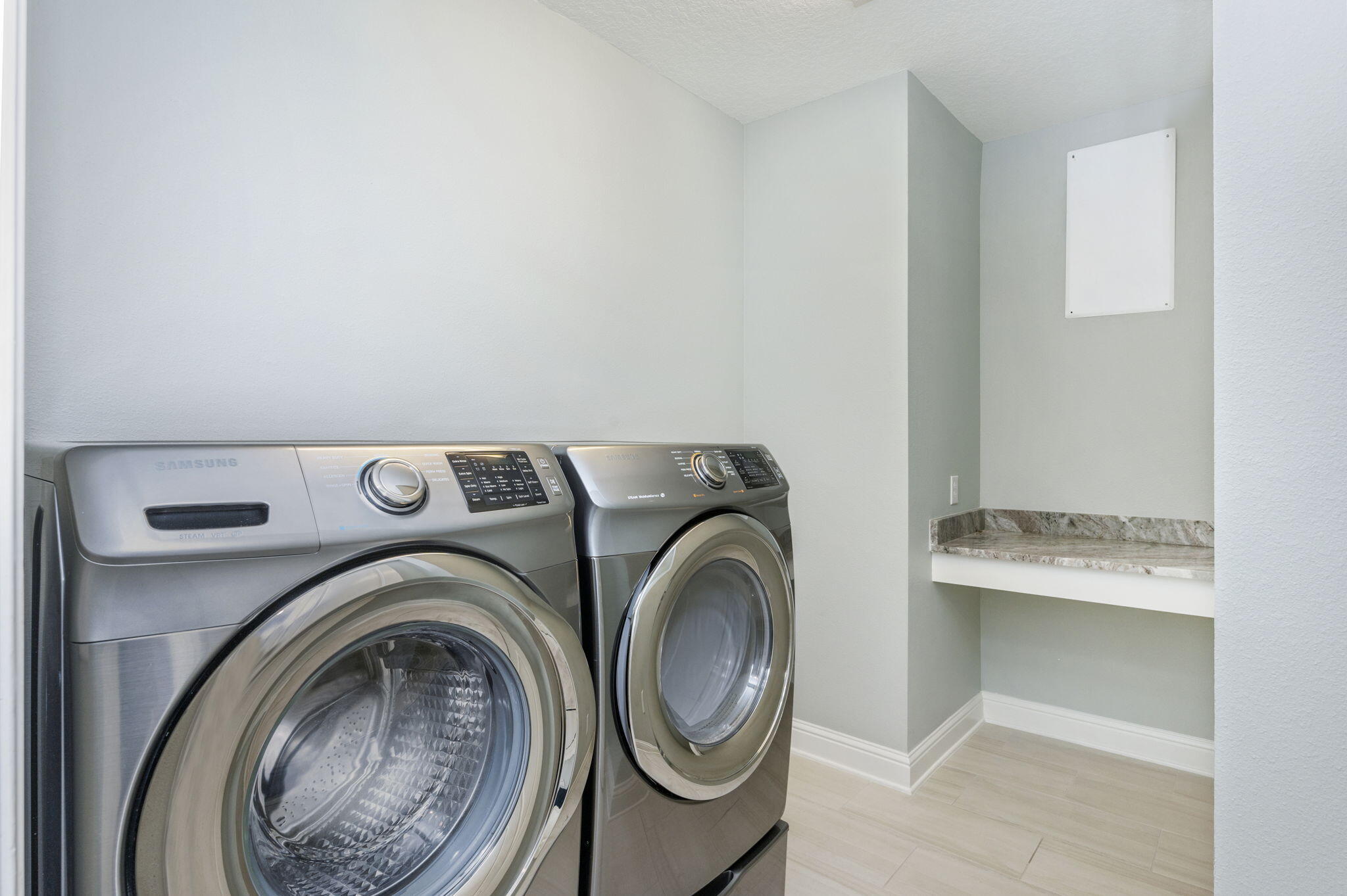 MILL CREEK FARMS - Residential