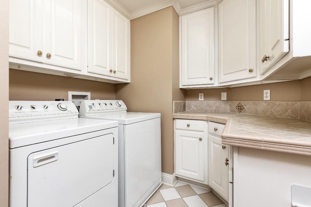 GRAND OAKS/ PL BK 16 PG 36 - Residential