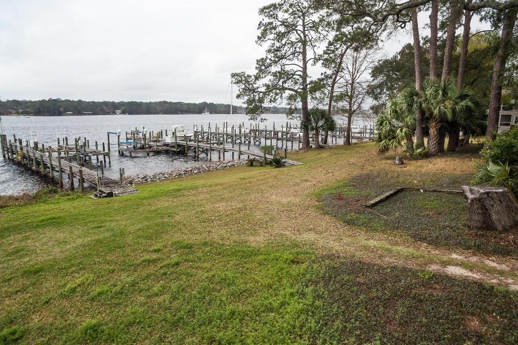 GRAND OAKS/ PL BK 16 PG 36 - Residential