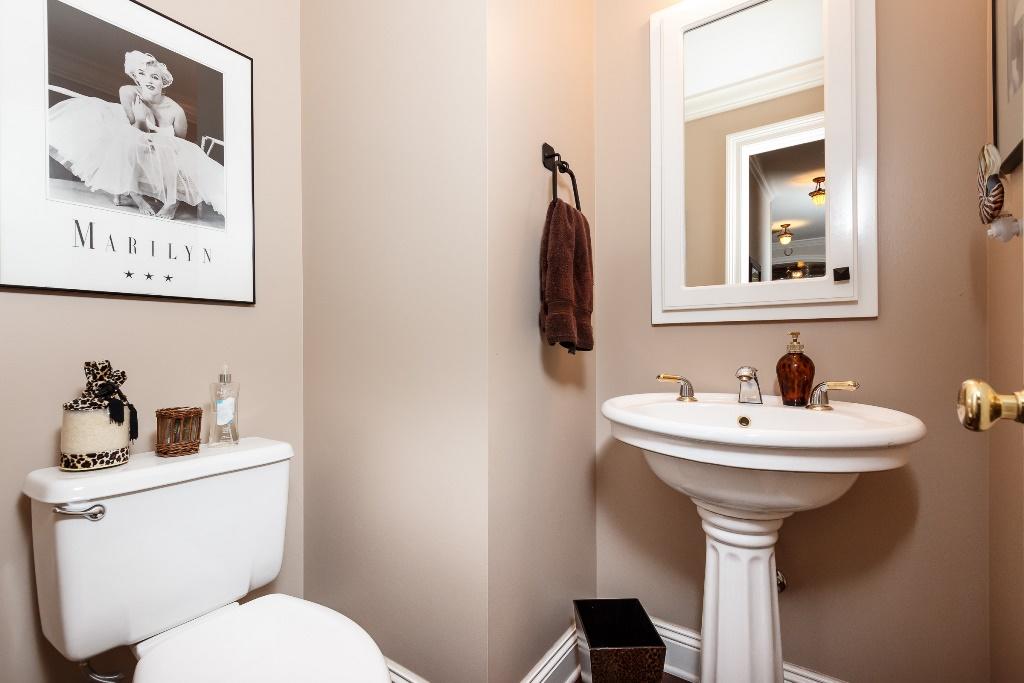 GRAND OAKS/ PL BK 16 PG 36 - Residential