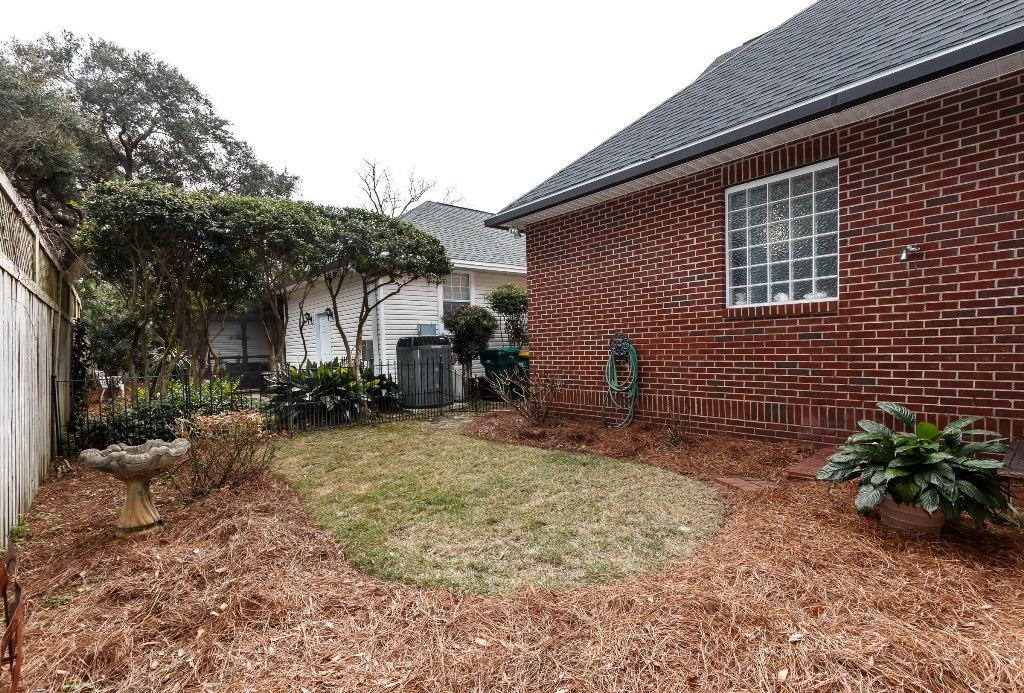 GRAND OAKS/ PL BK 16 PG 36 - Residential