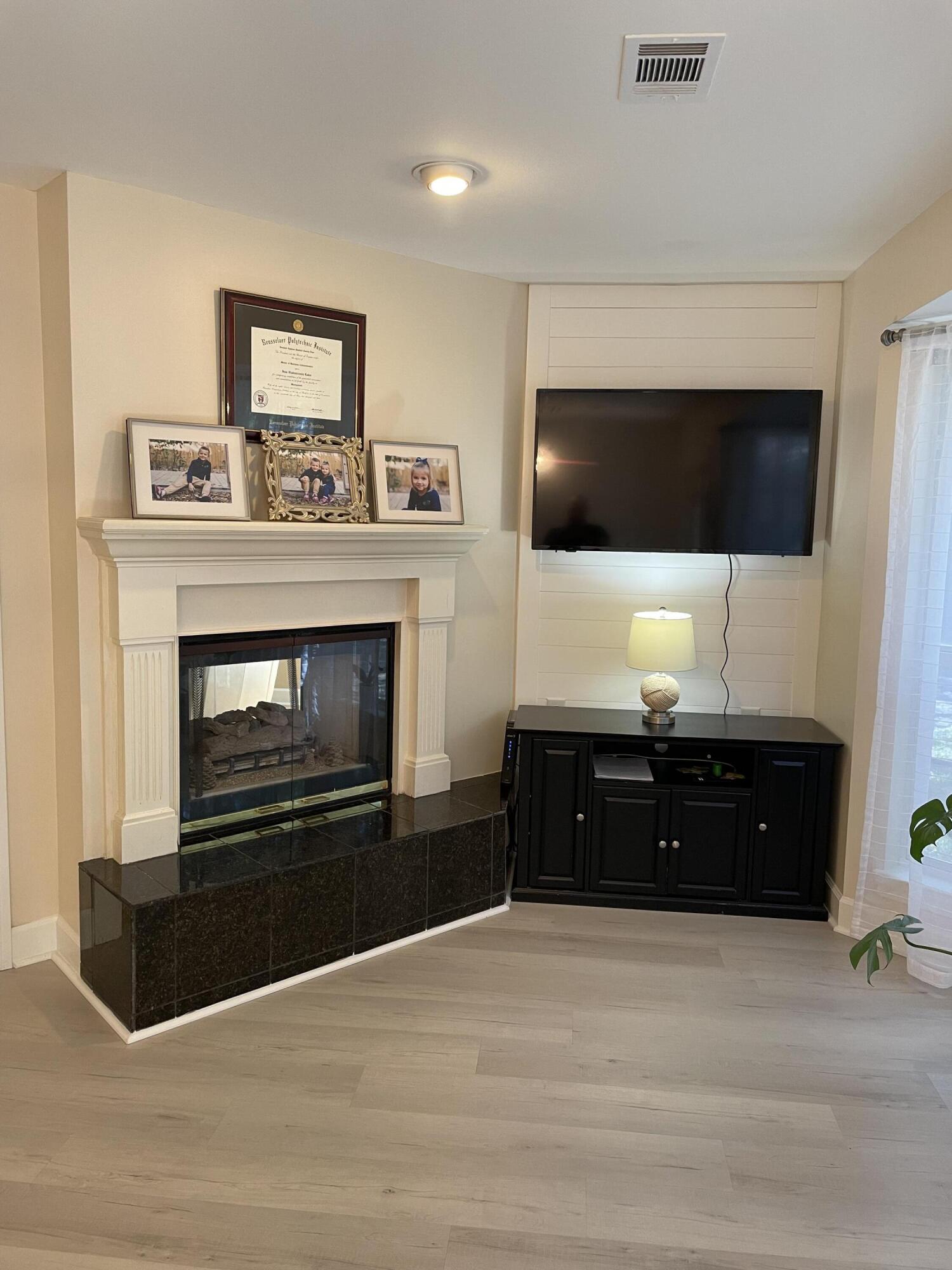 BAYSIDE PH 1 - Residential