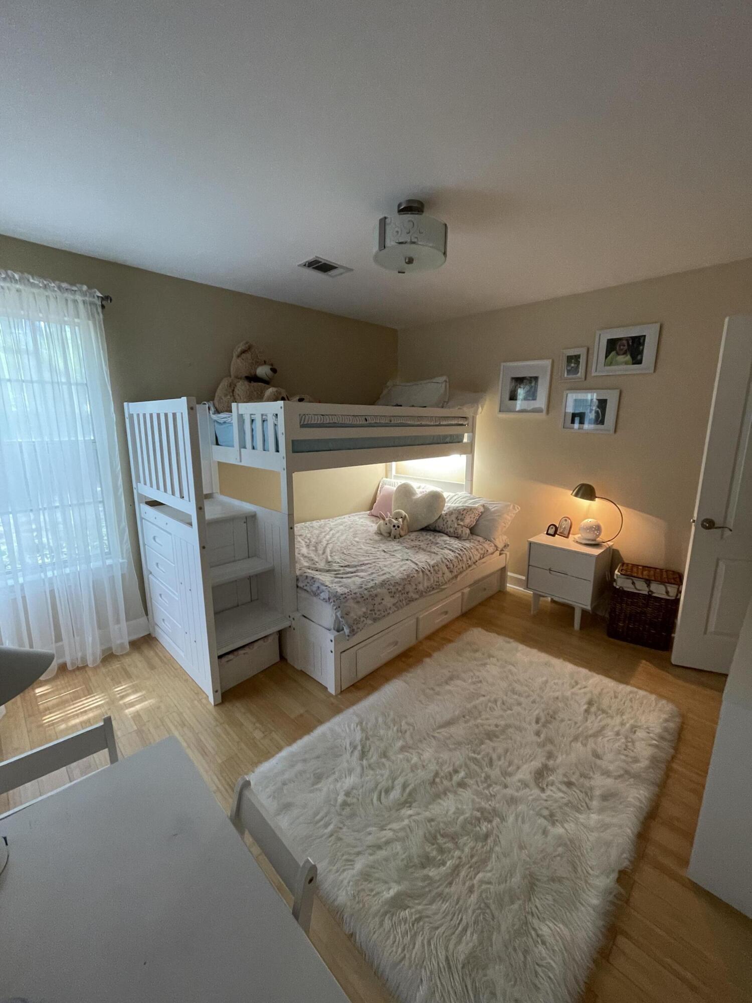 BAYSIDE PH 1 - Residential