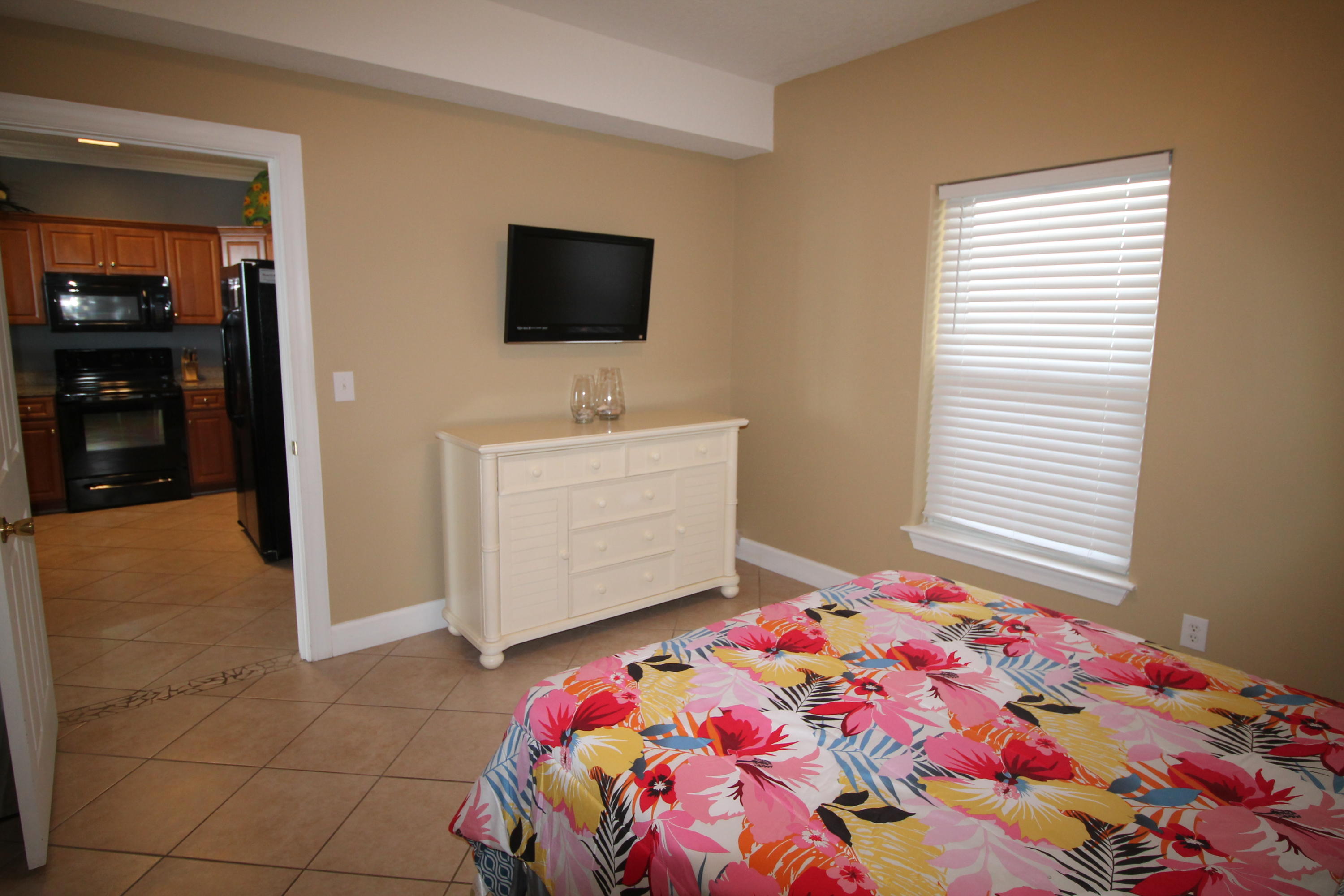 EMERALD ISLE - Residential