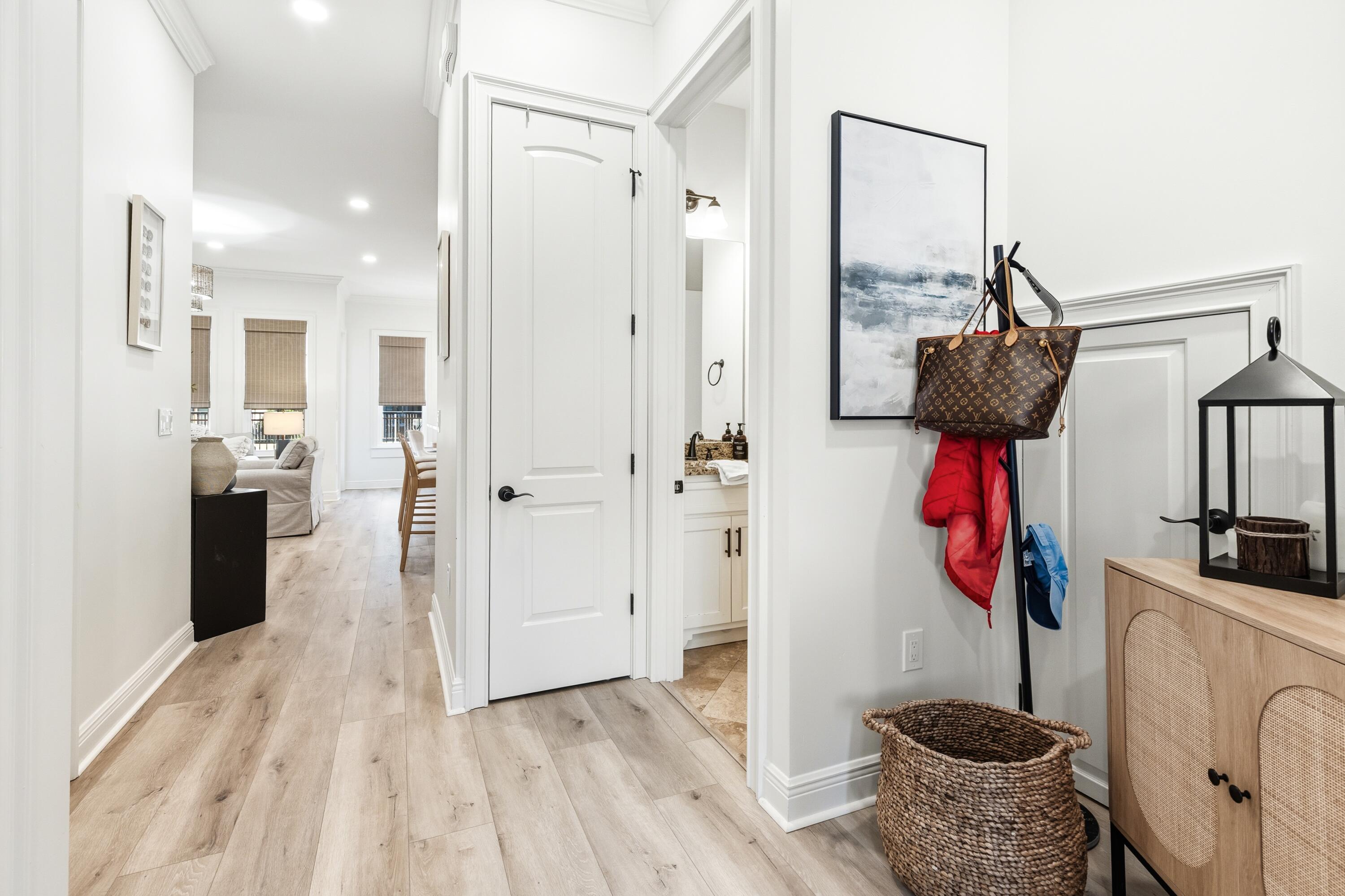 VILLA LAGO - Residential