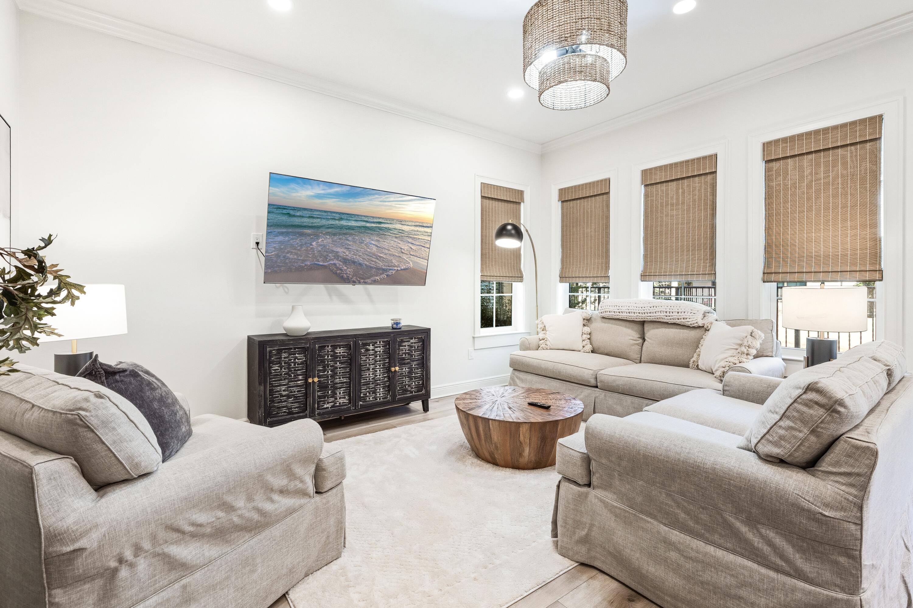 VILLA LAGO - Residential