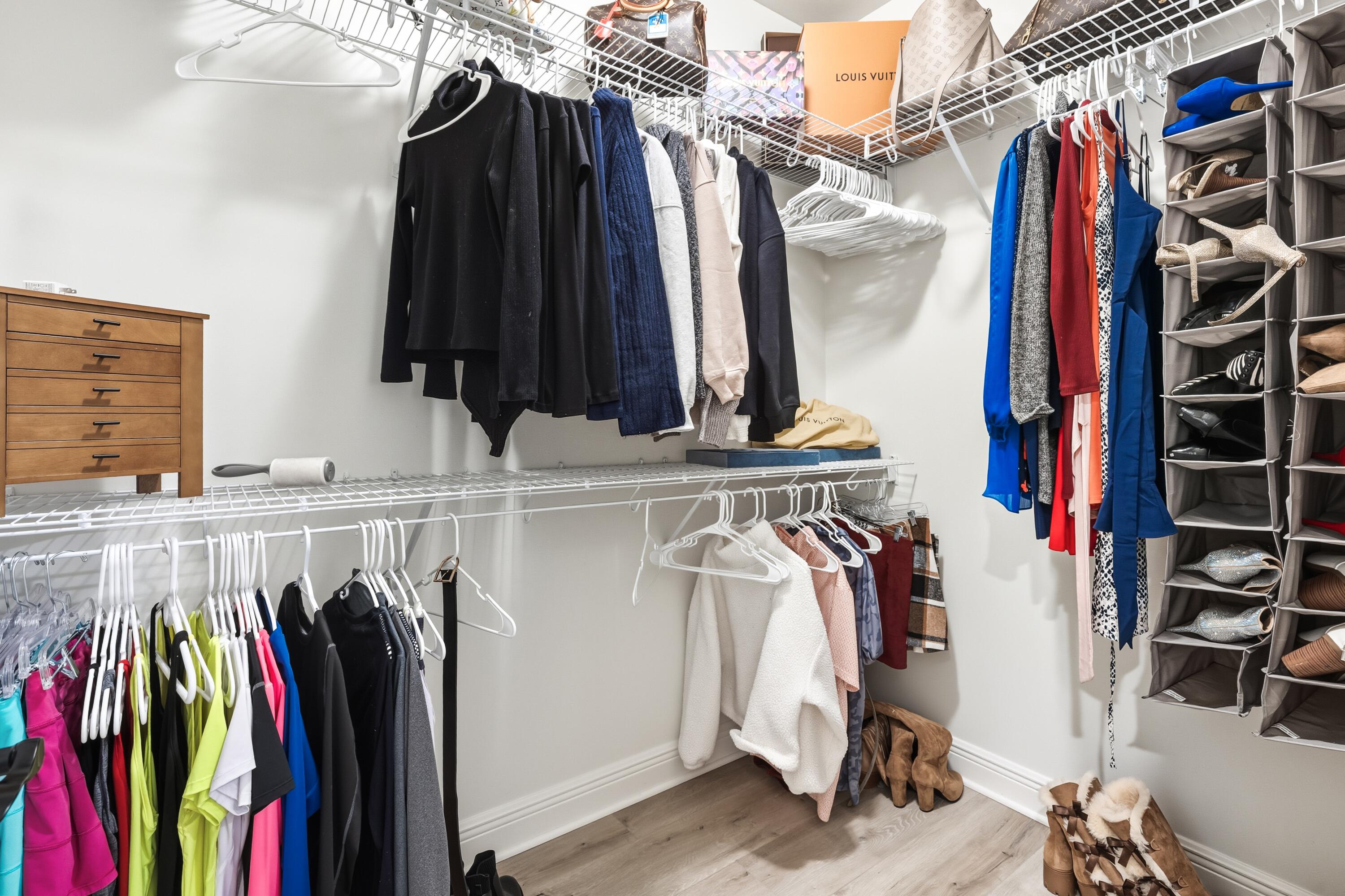 VILLA LAGO - Residential