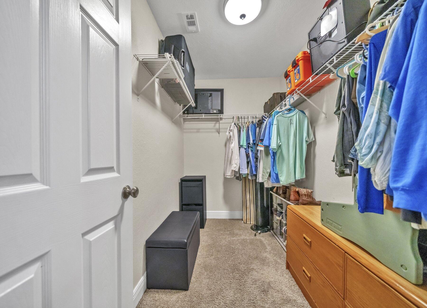 CRESTVIEW MANOR - Residential