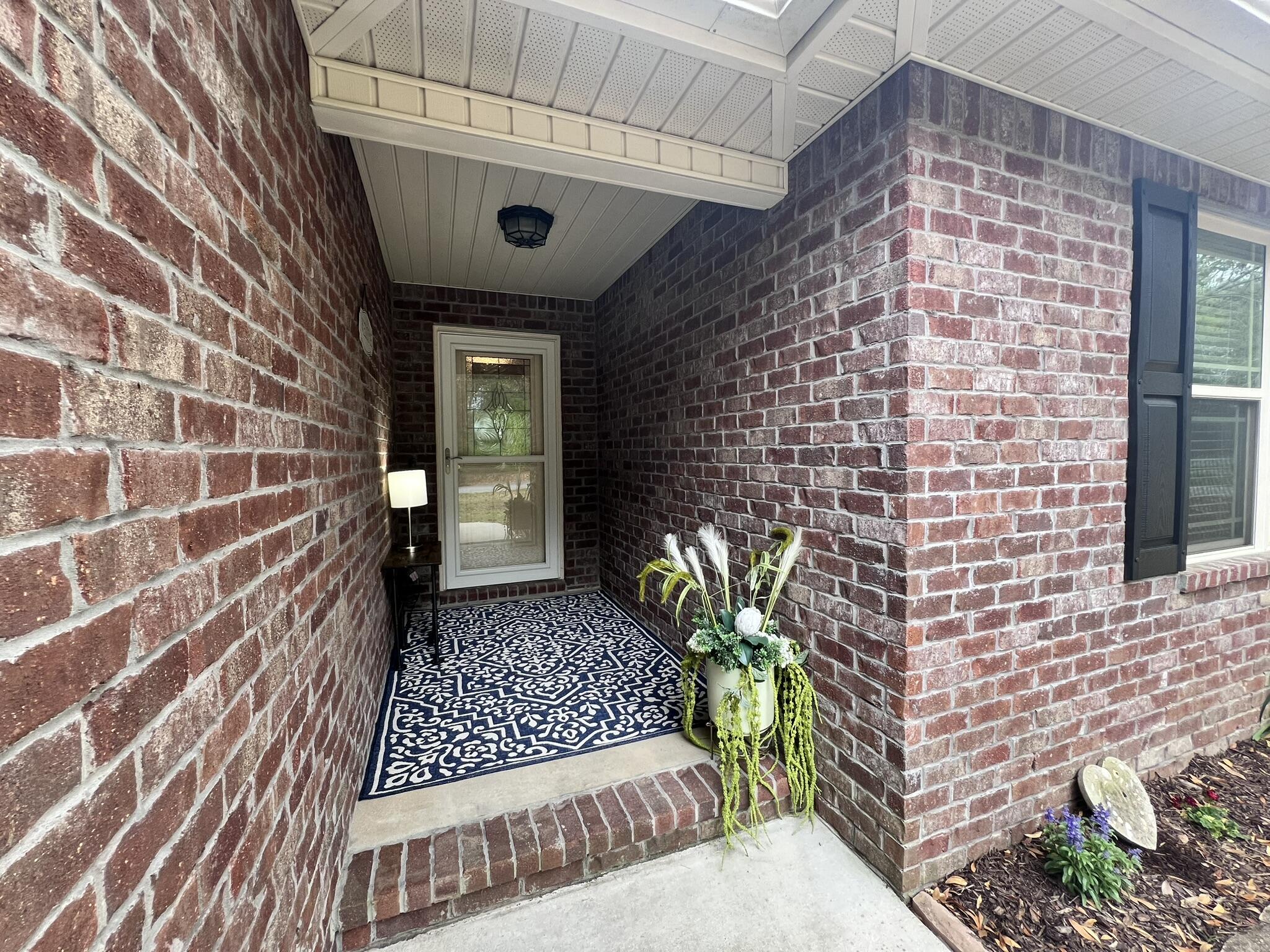 CRESTVIEW MANOR - Residential