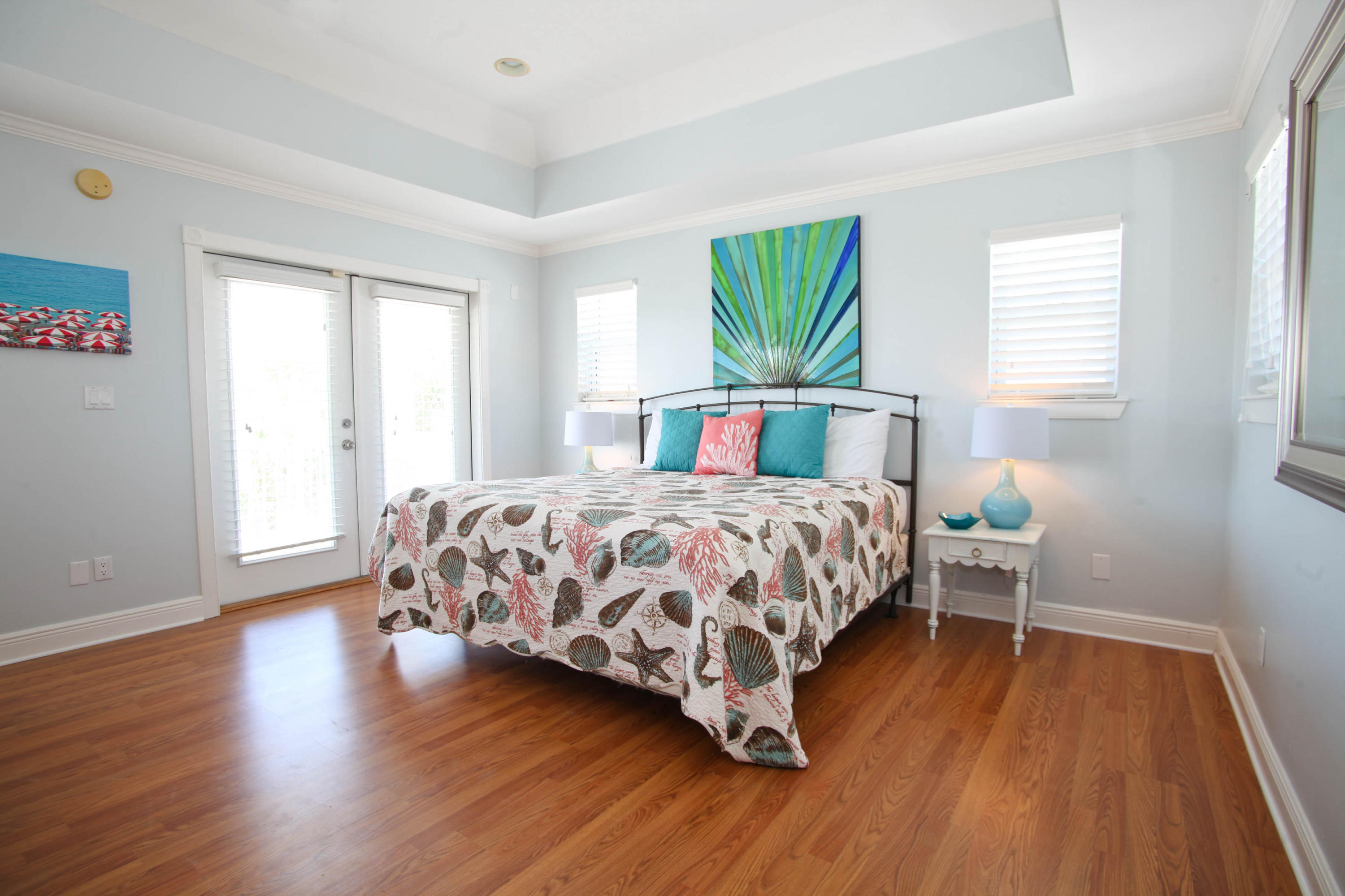 CRYSTAL SHORES - Residential