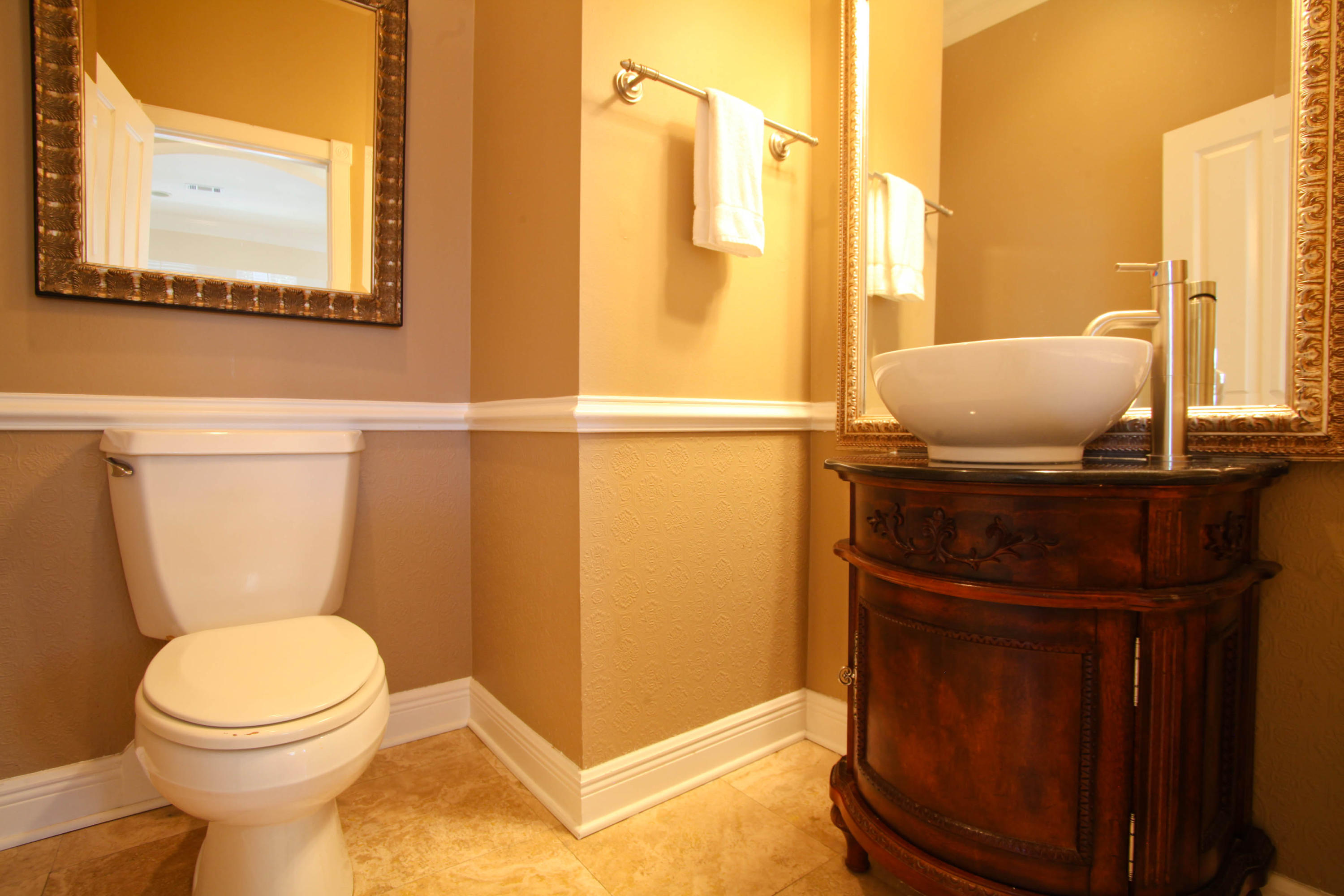 CRYSTAL SHORES - Residential