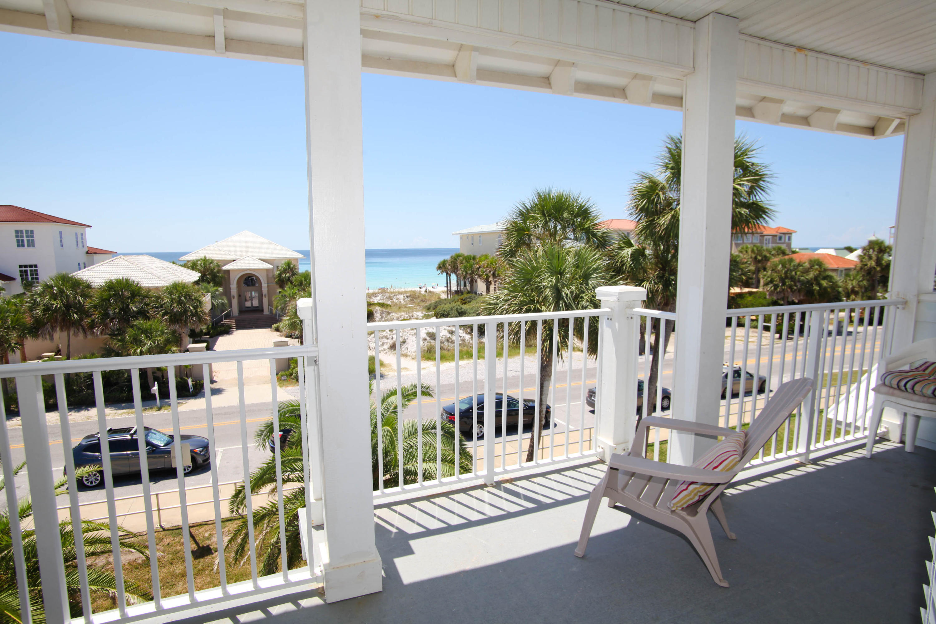 CRYSTAL SHORES - Residential