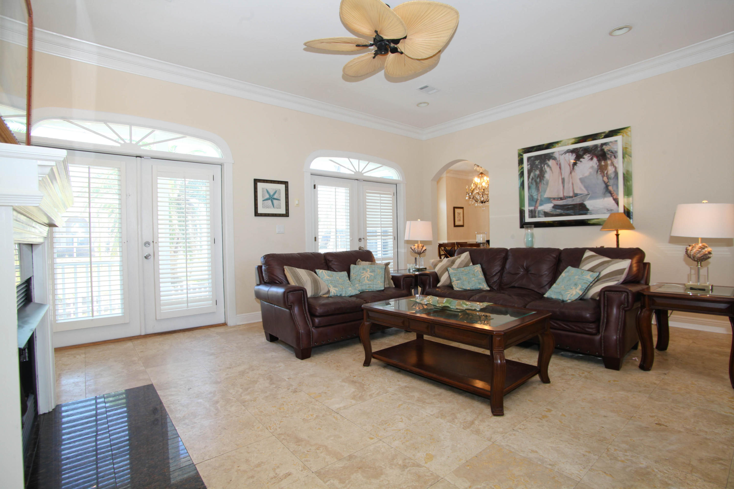 CRYSTAL SHORES - Residential