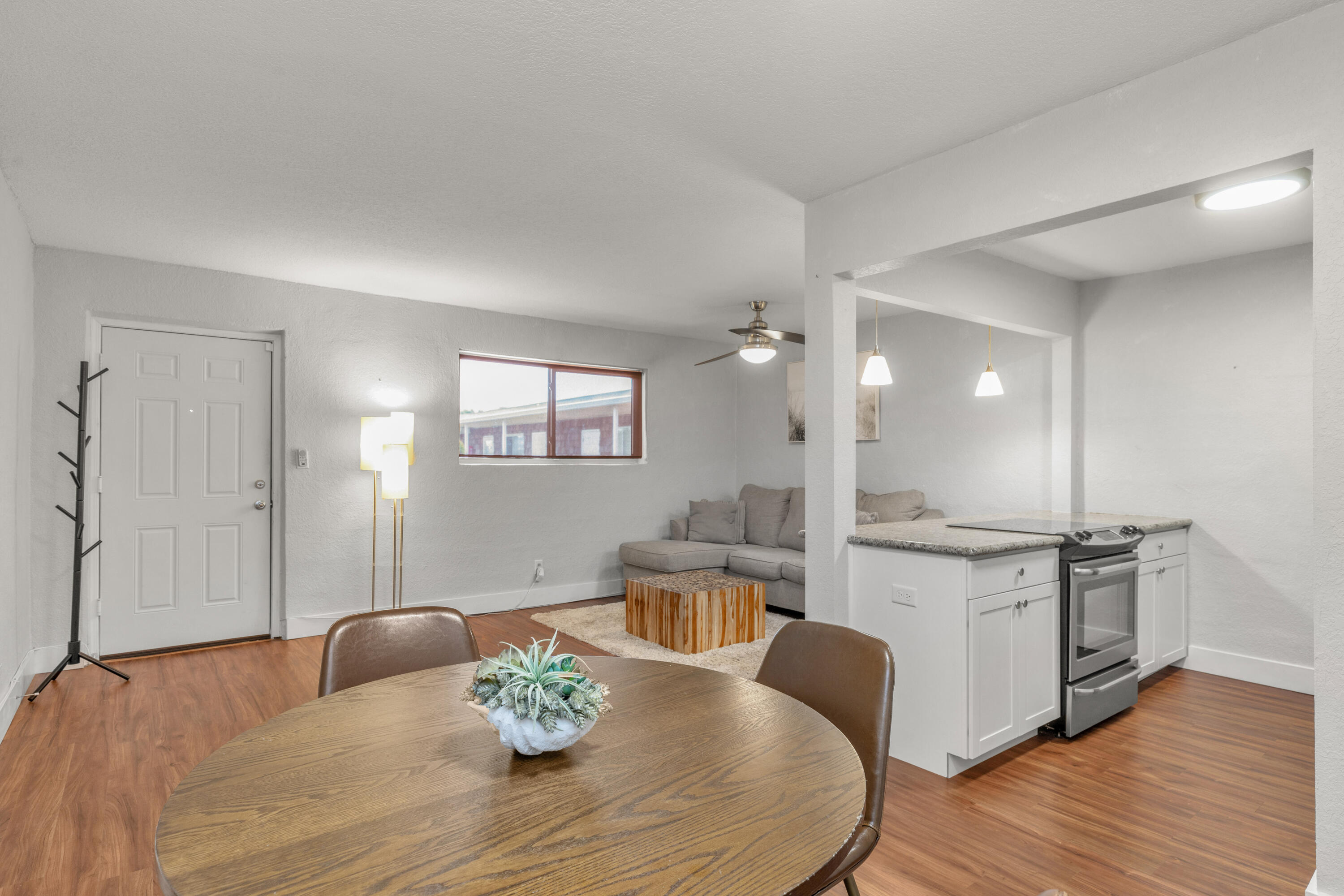 PENSACOLA RICHELIEU CONDO THE - Residential