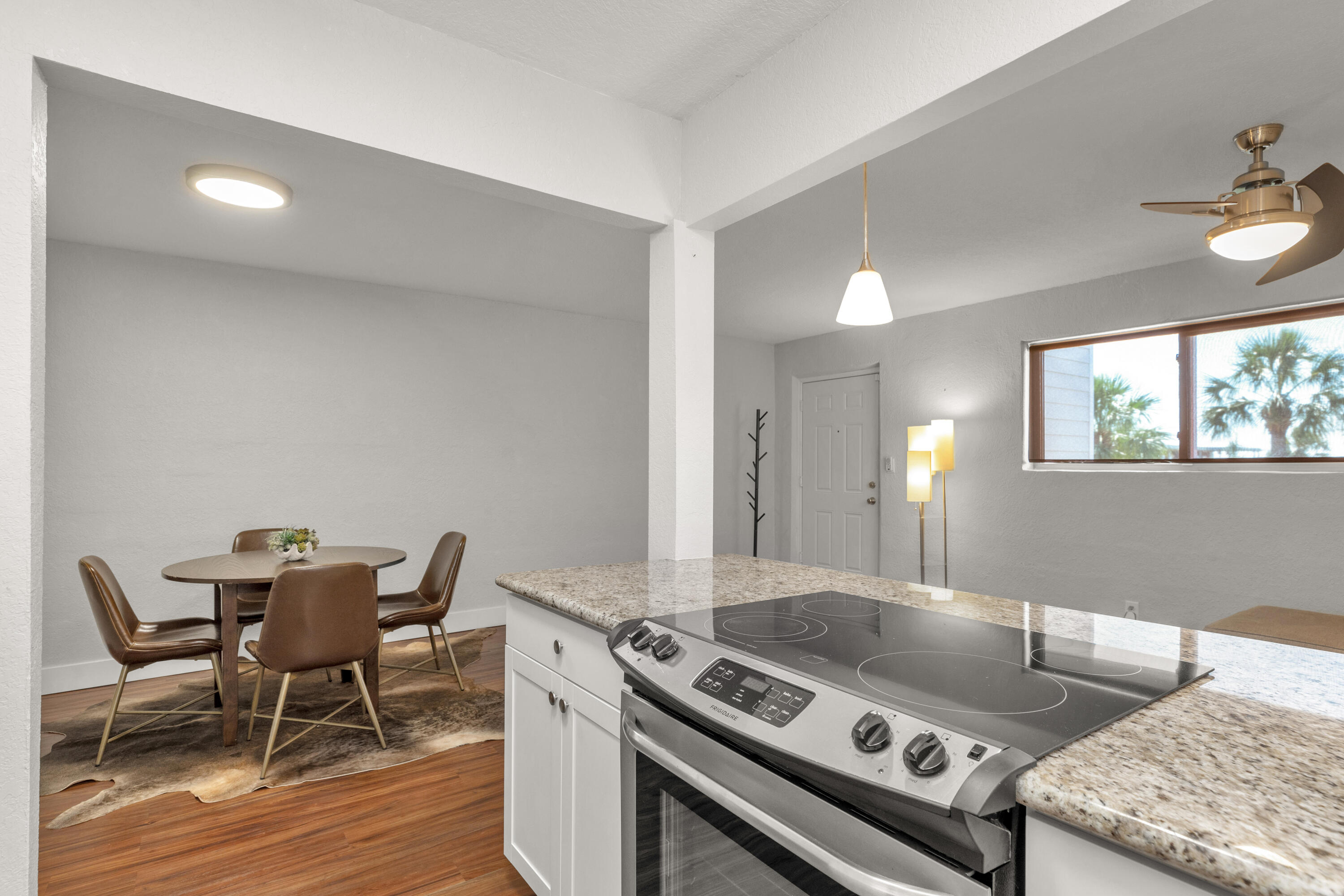 PENSACOLA RICHELIEU CONDO THE - Residential