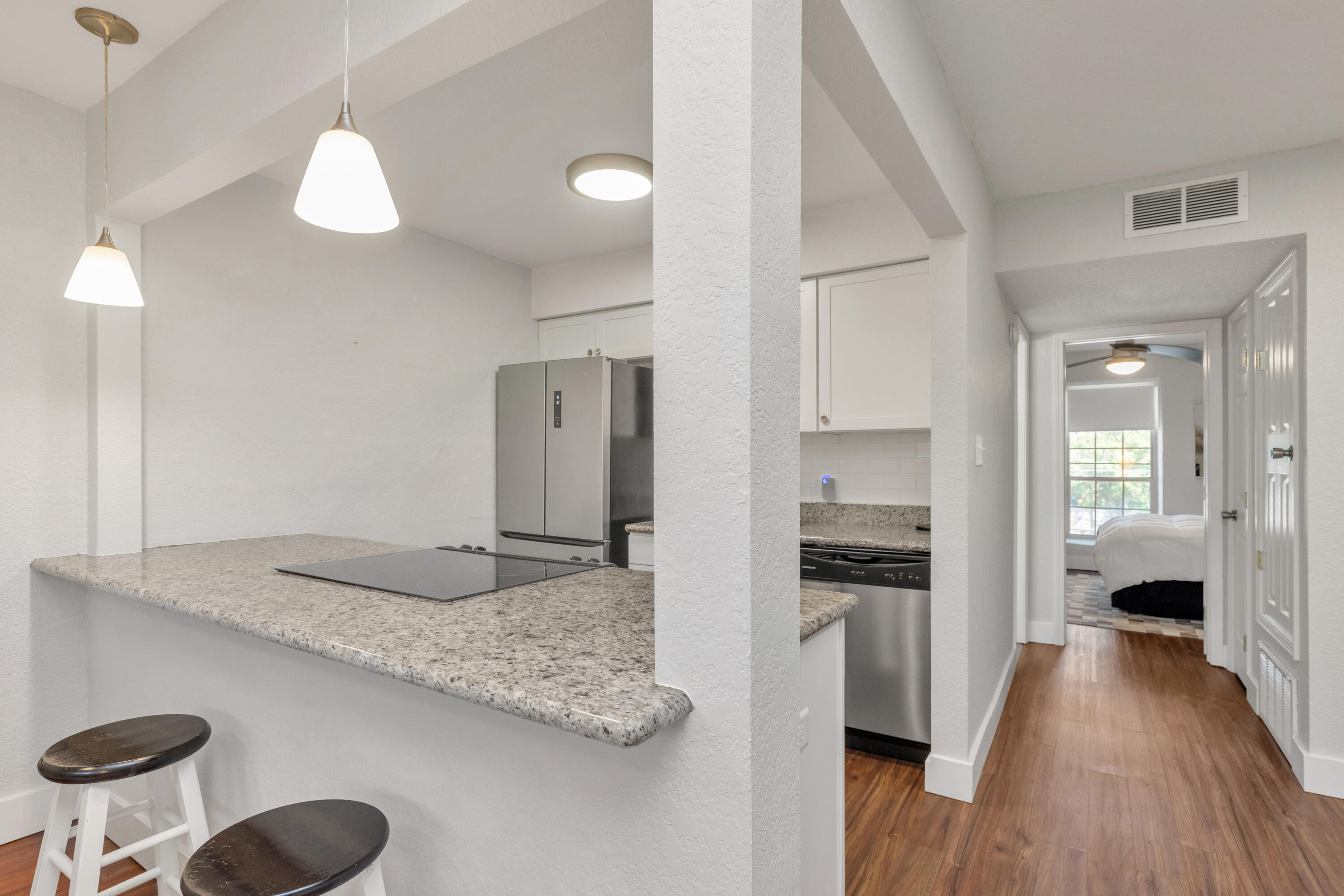 PENSACOLA RICHELIEU CONDO THE - Residential