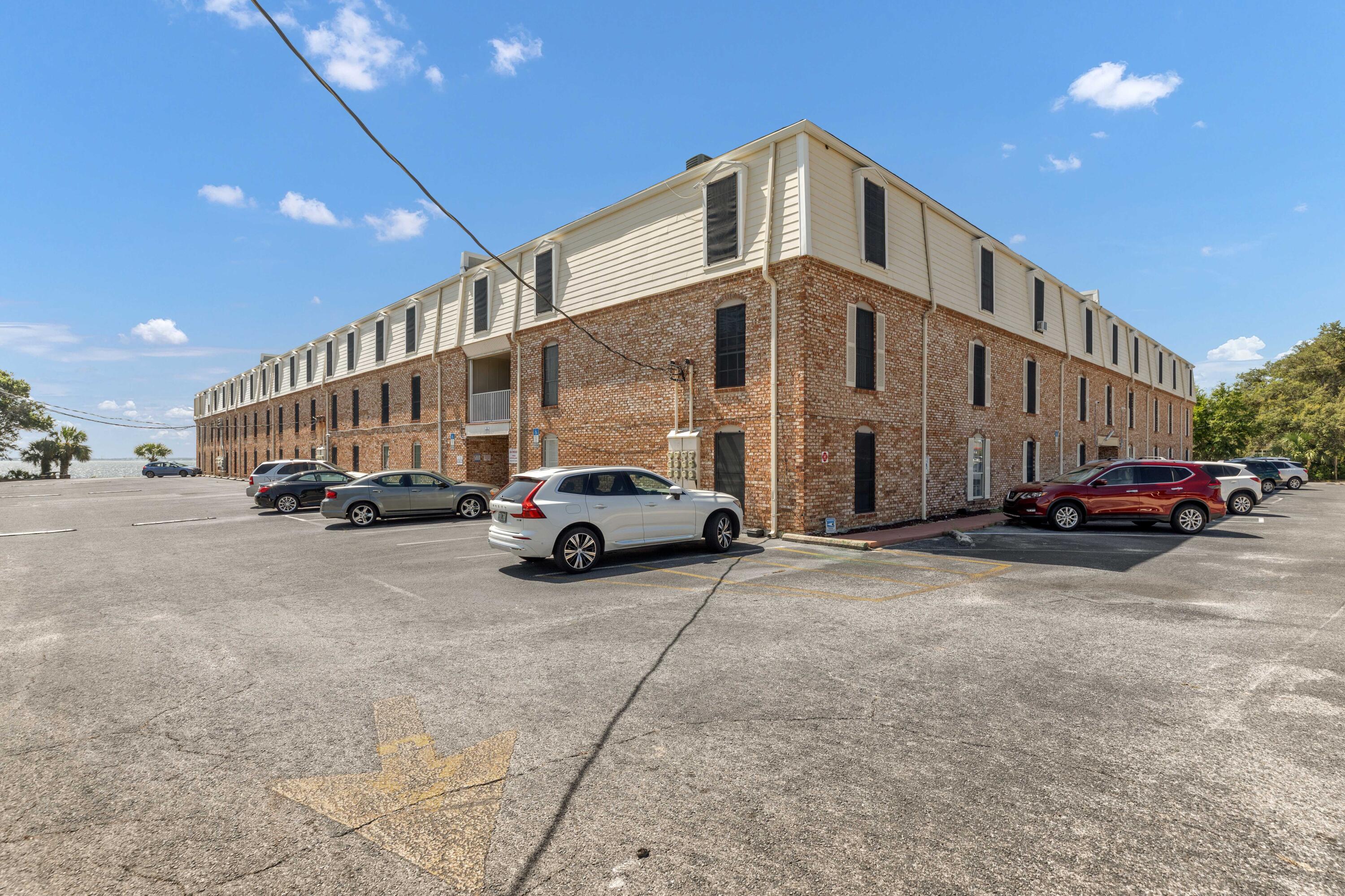 PENSACOLA RICHELIEU CONDO THE - Residential