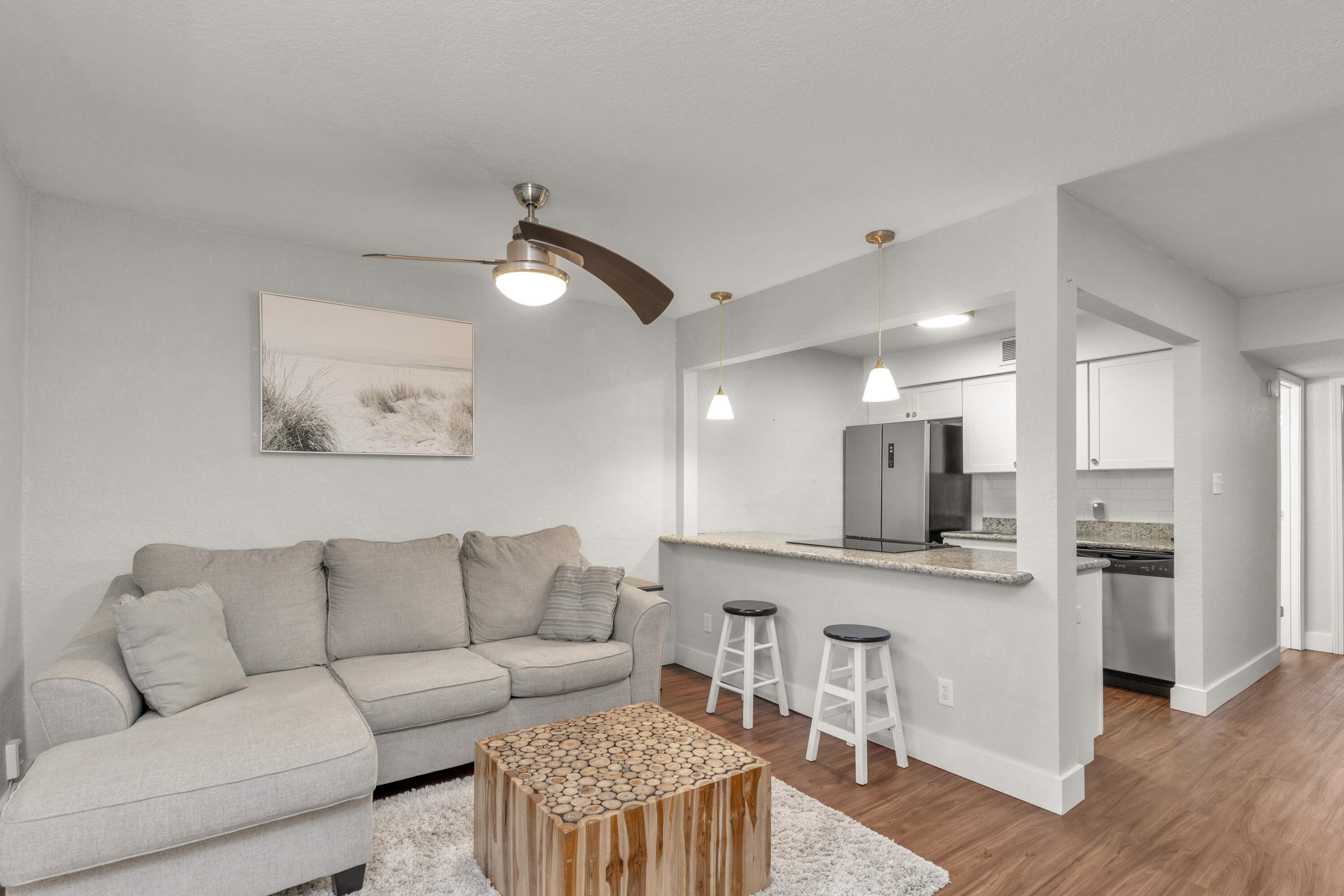 PENSACOLA RICHELIEU CONDO THE - Residential