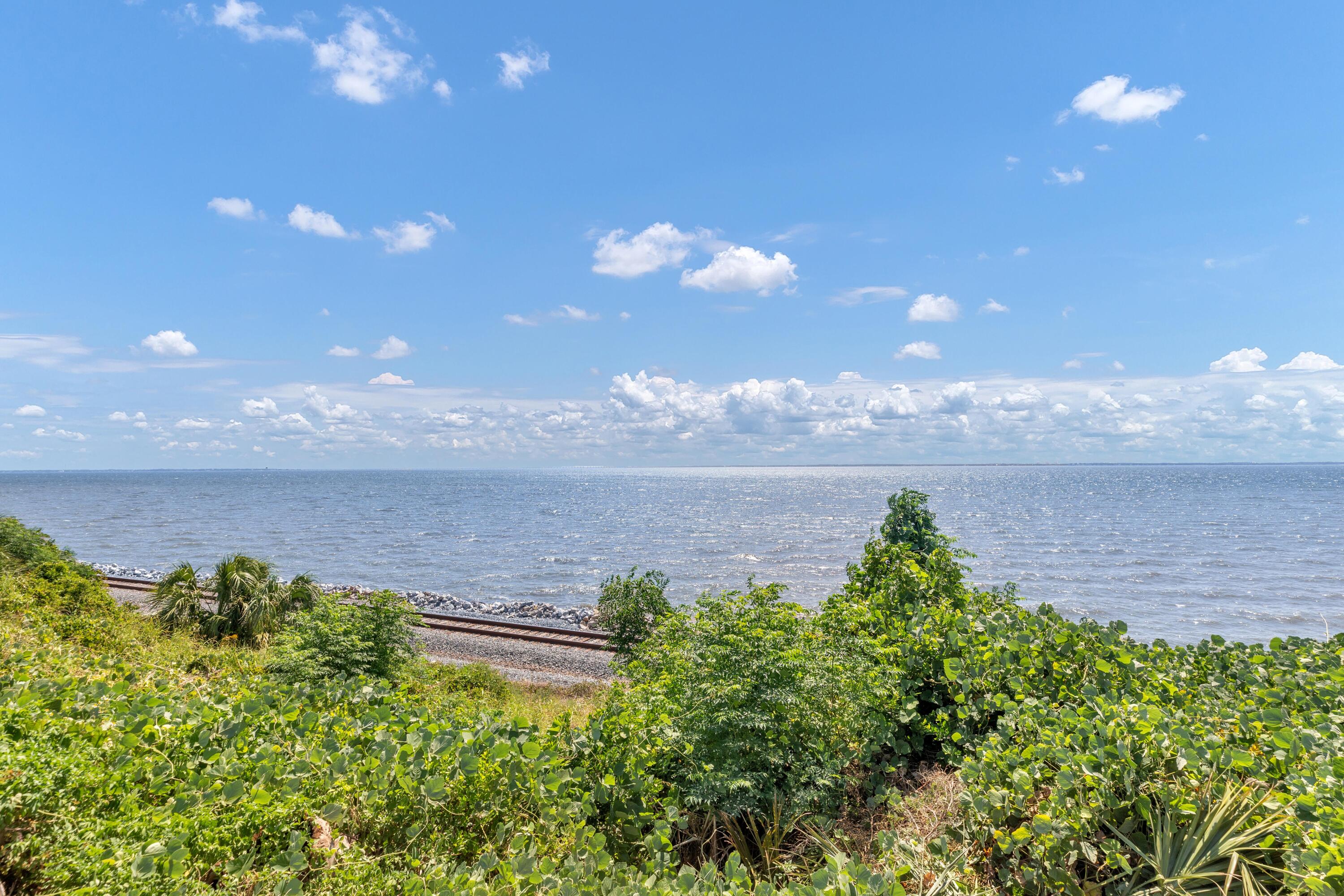 PENSACOLA RICHELIEU CONDO THE - Residential