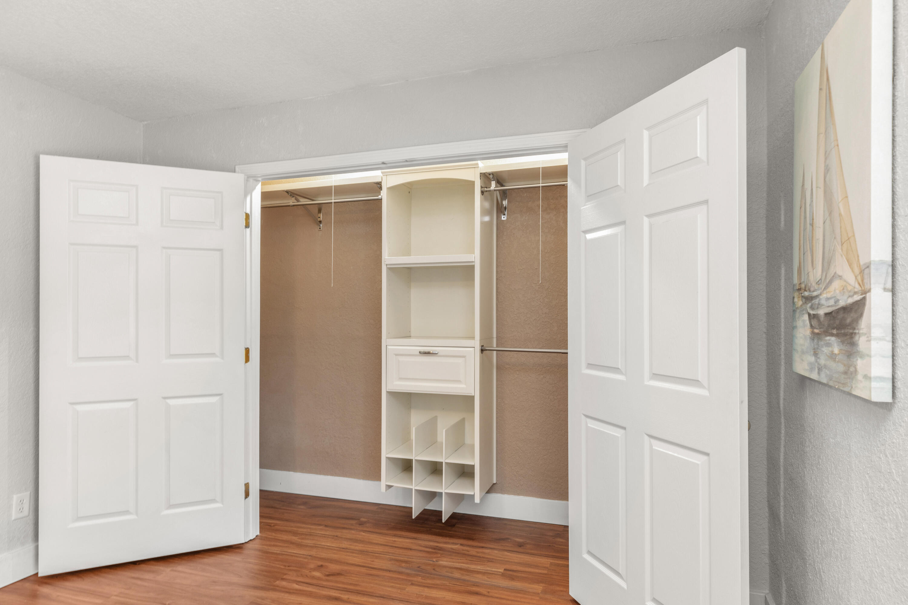 PENSACOLA RICHELIEU CONDO THE - Residential