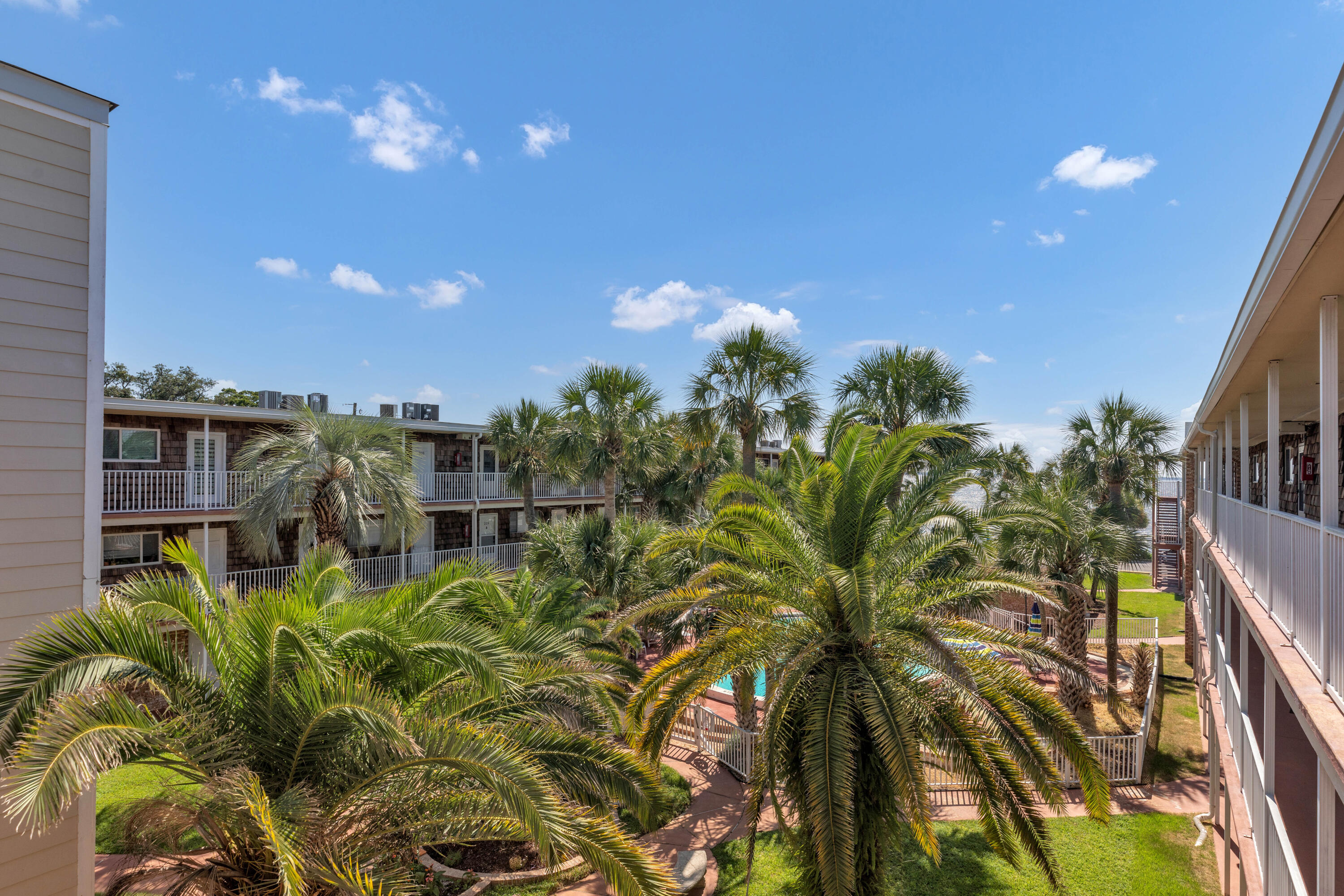 PENSACOLA RICHELIEU CONDO THE - Residential