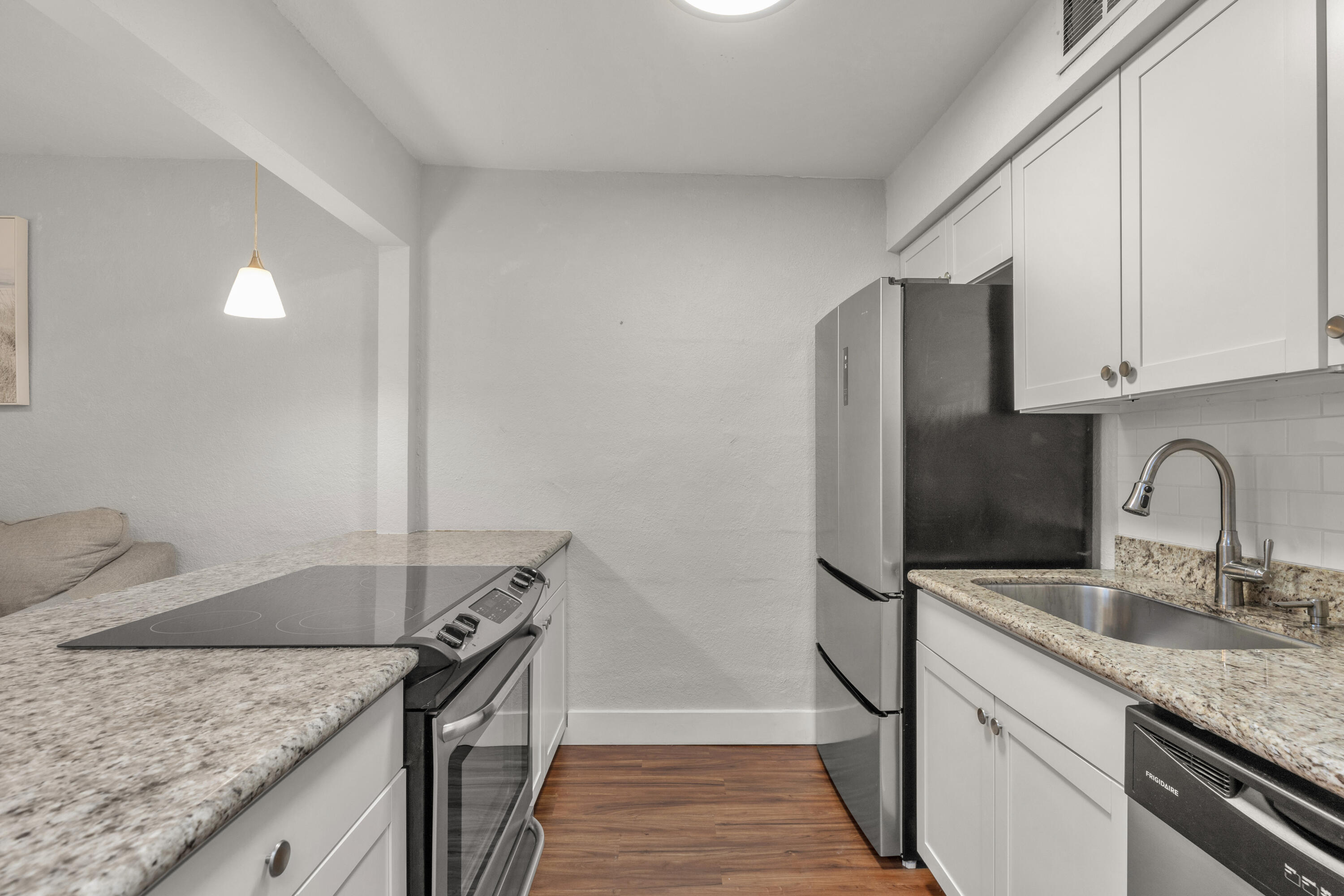 PENSACOLA RICHELIEU CONDO THE - Residential