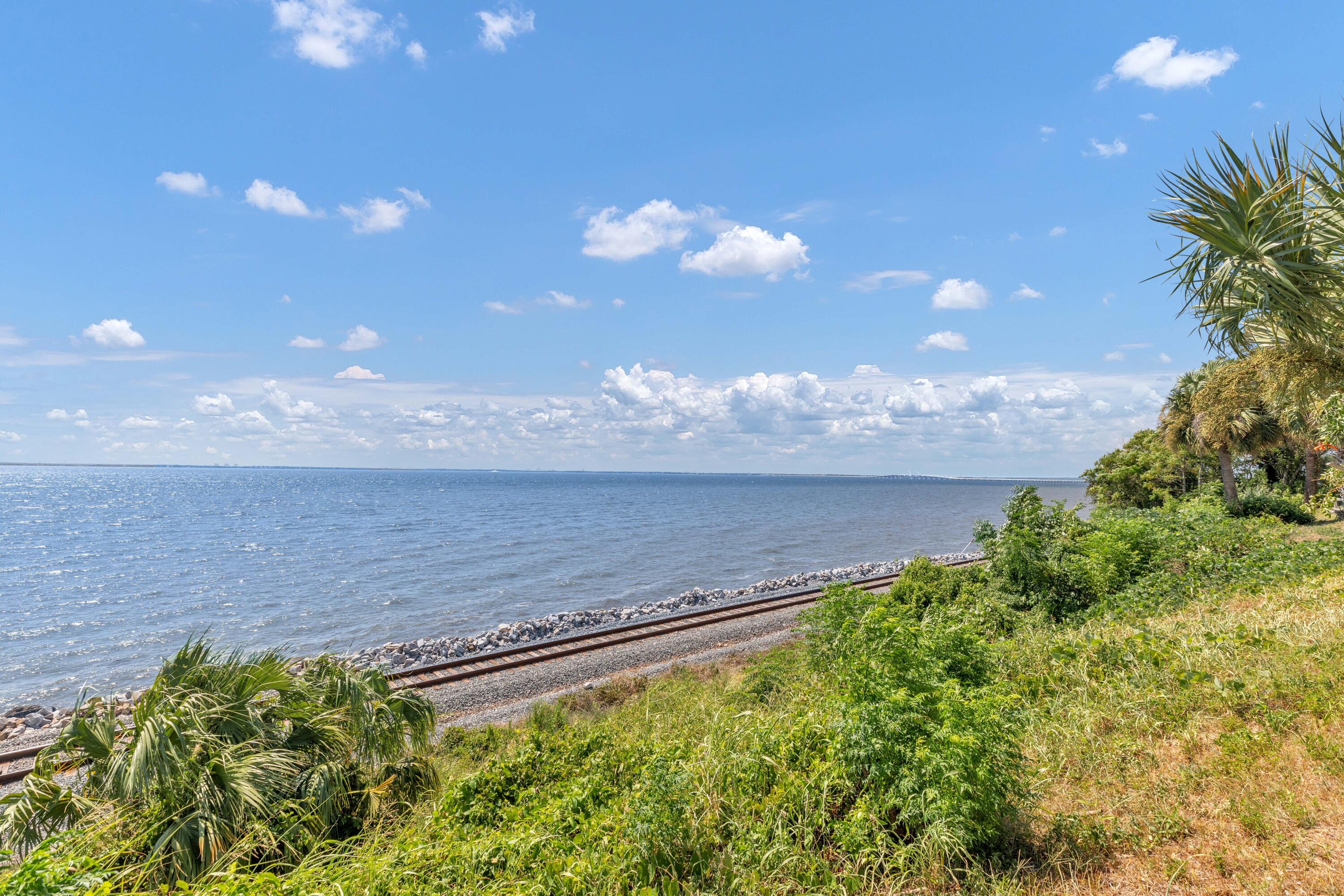 PENSACOLA RICHELIEU CONDO THE - Residential