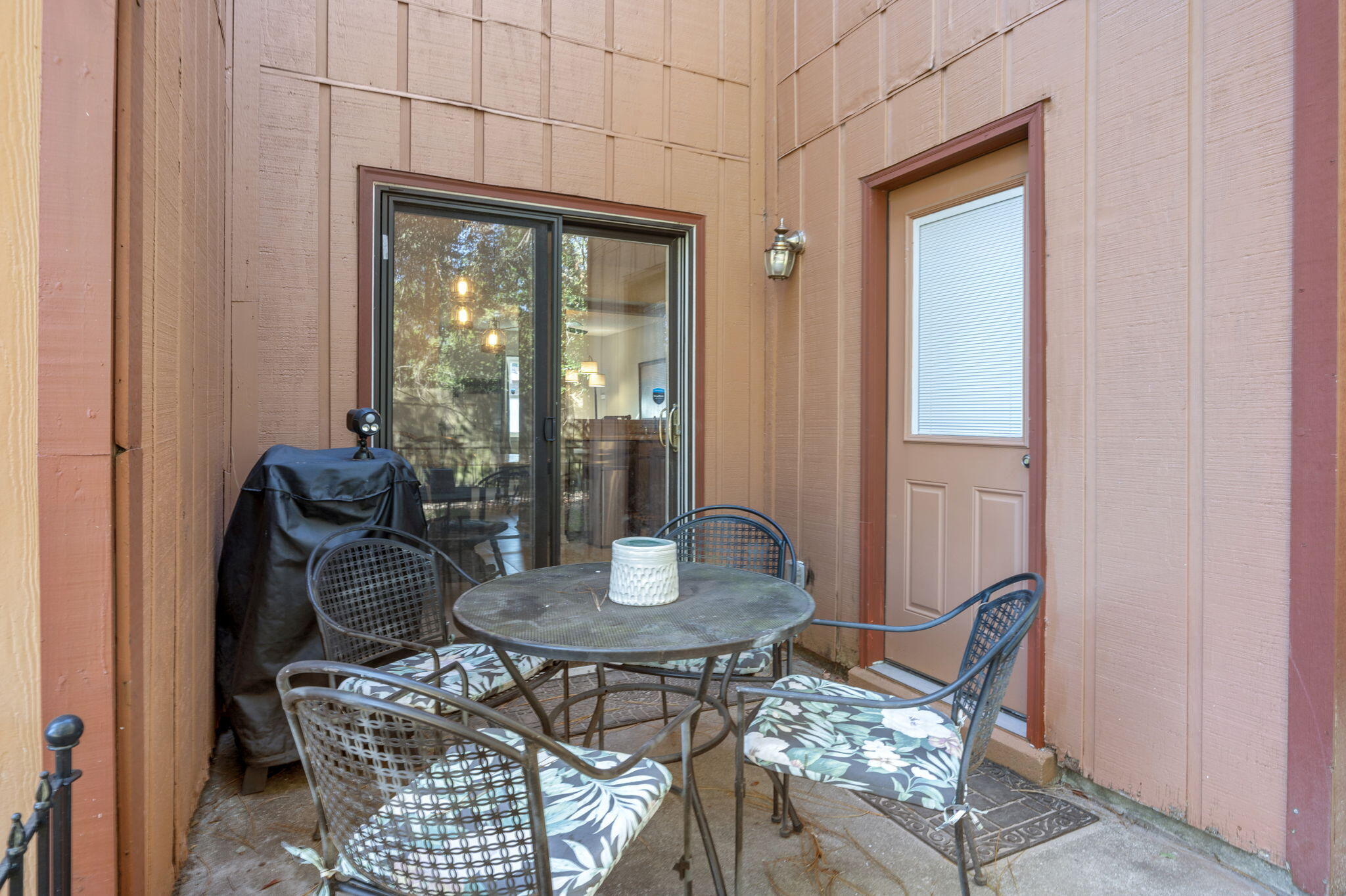 TYNER VILLAS - Residential