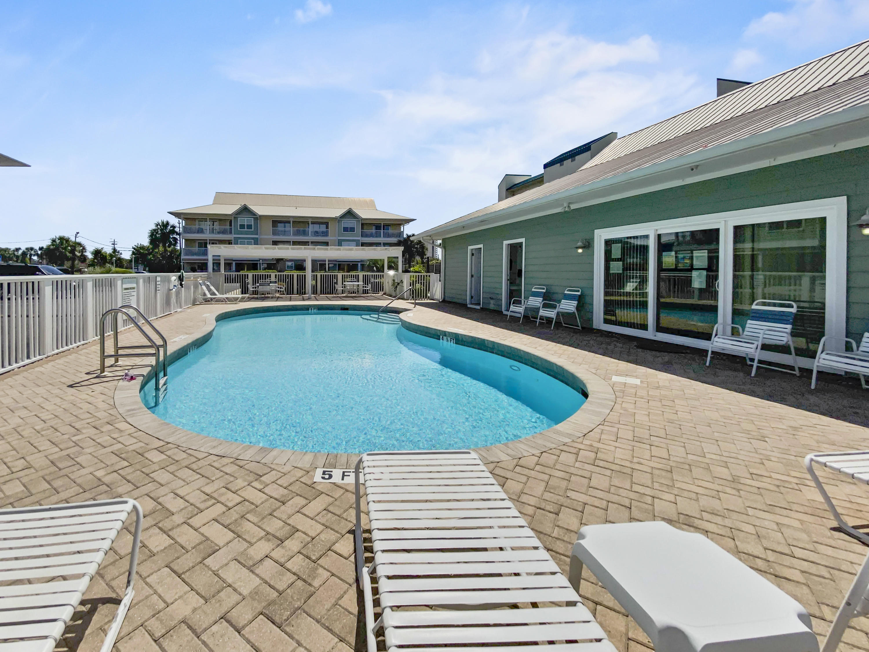 ST MARTIN BEACHWALK VILLAS - Residential