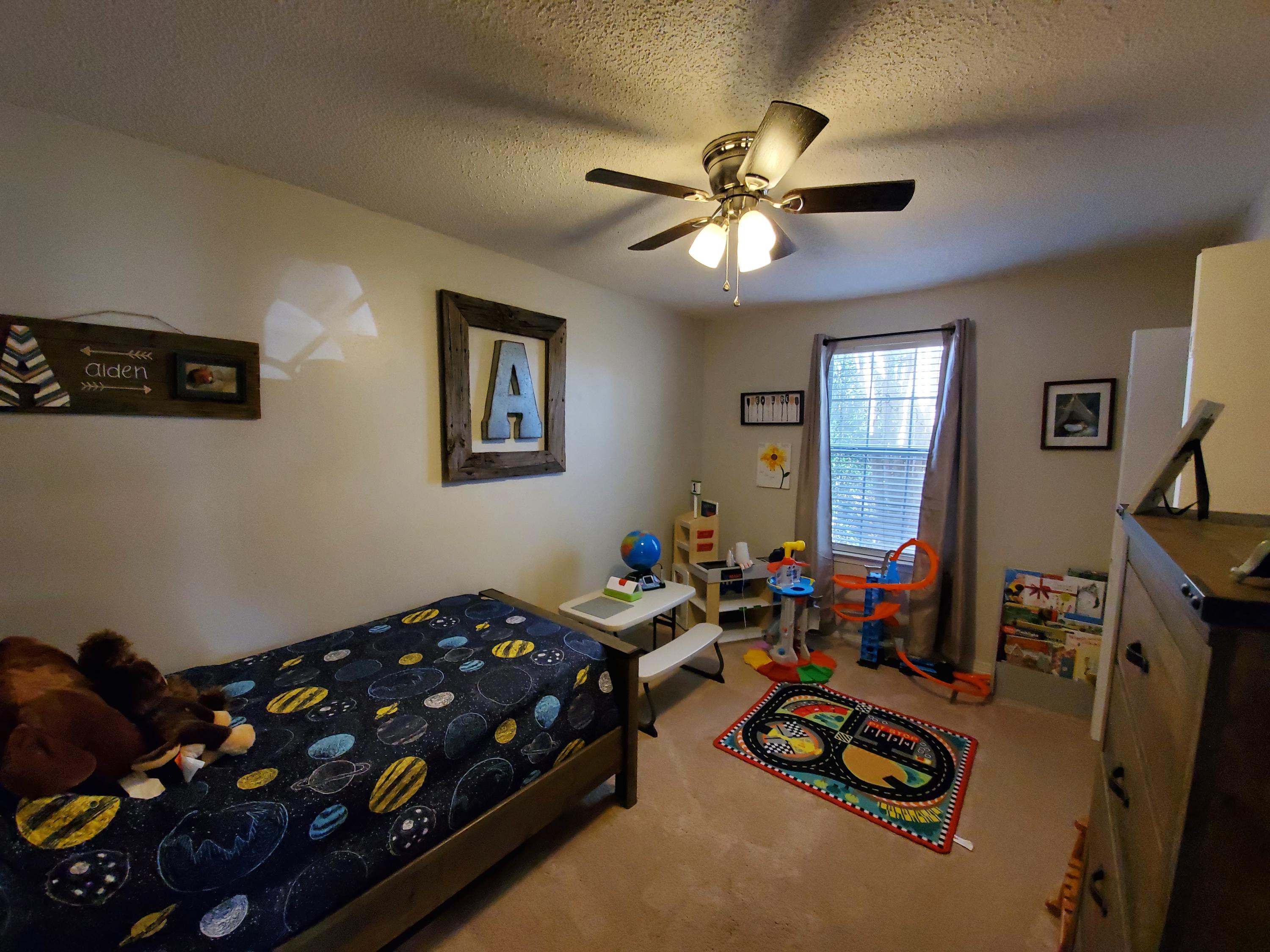 COUNTRYVIEW EST 6TH - Residential