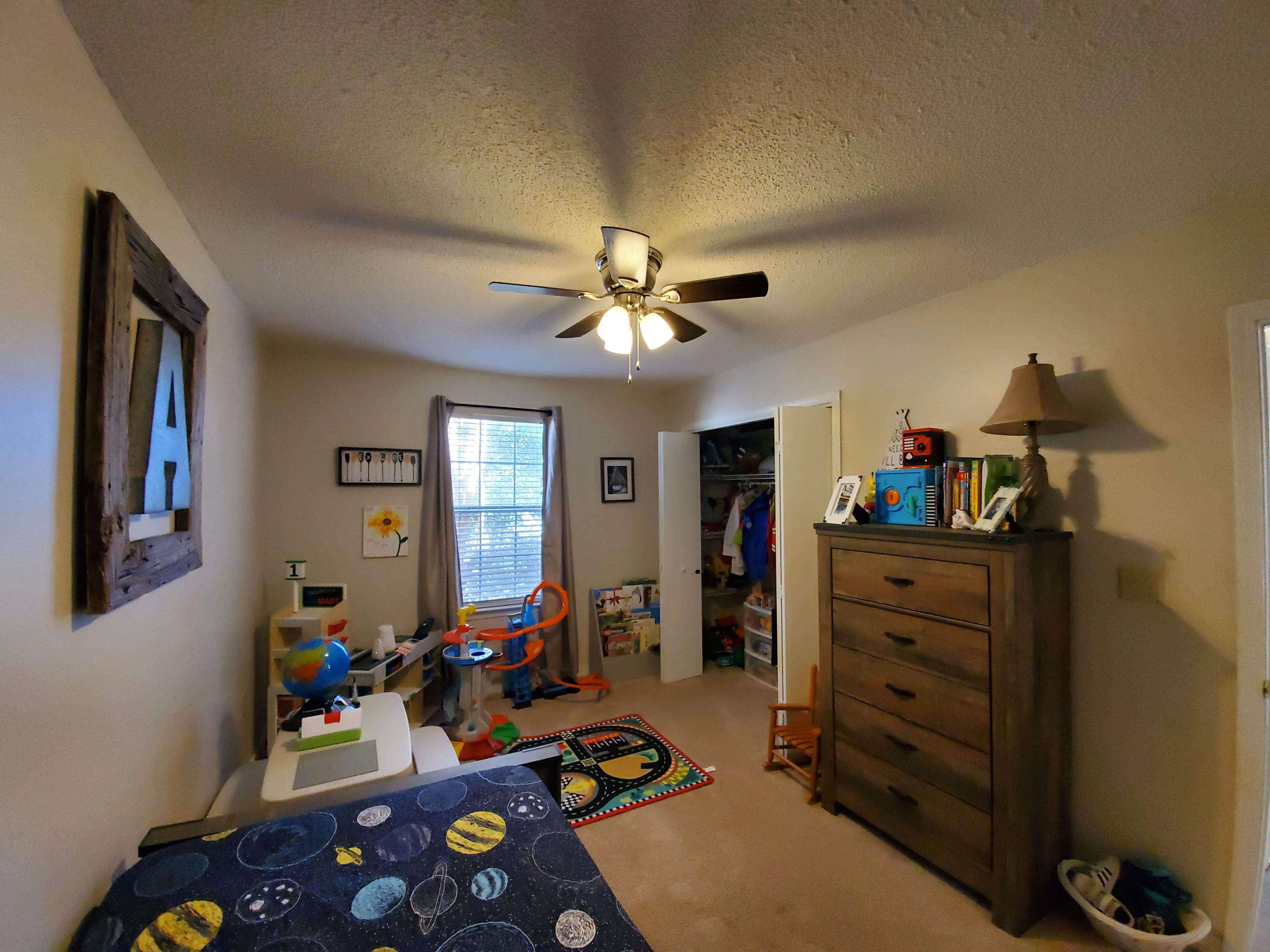COUNTRYVIEW EST 6TH - Residential