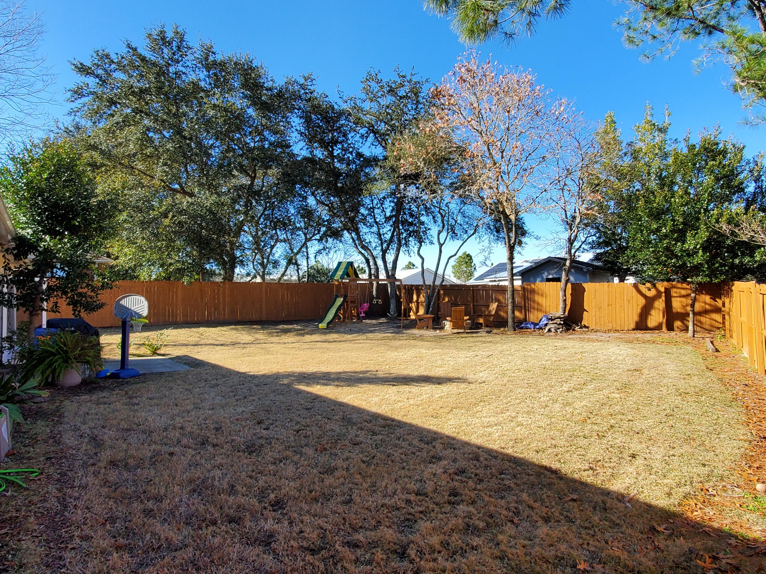 COUNTRYVIEW EST 6TH - Residential