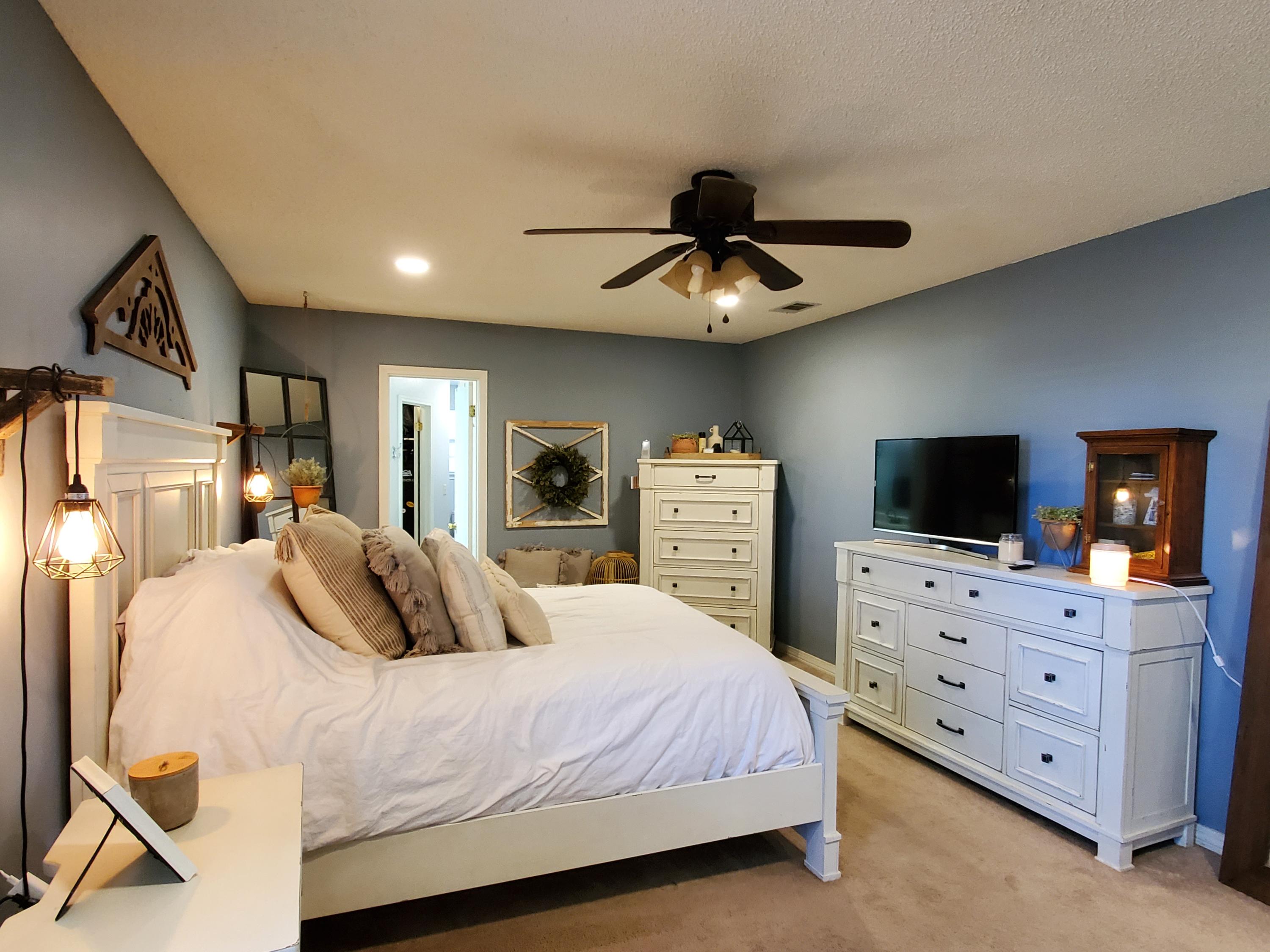 COUNTRYVIEW EST 6TH - Residential