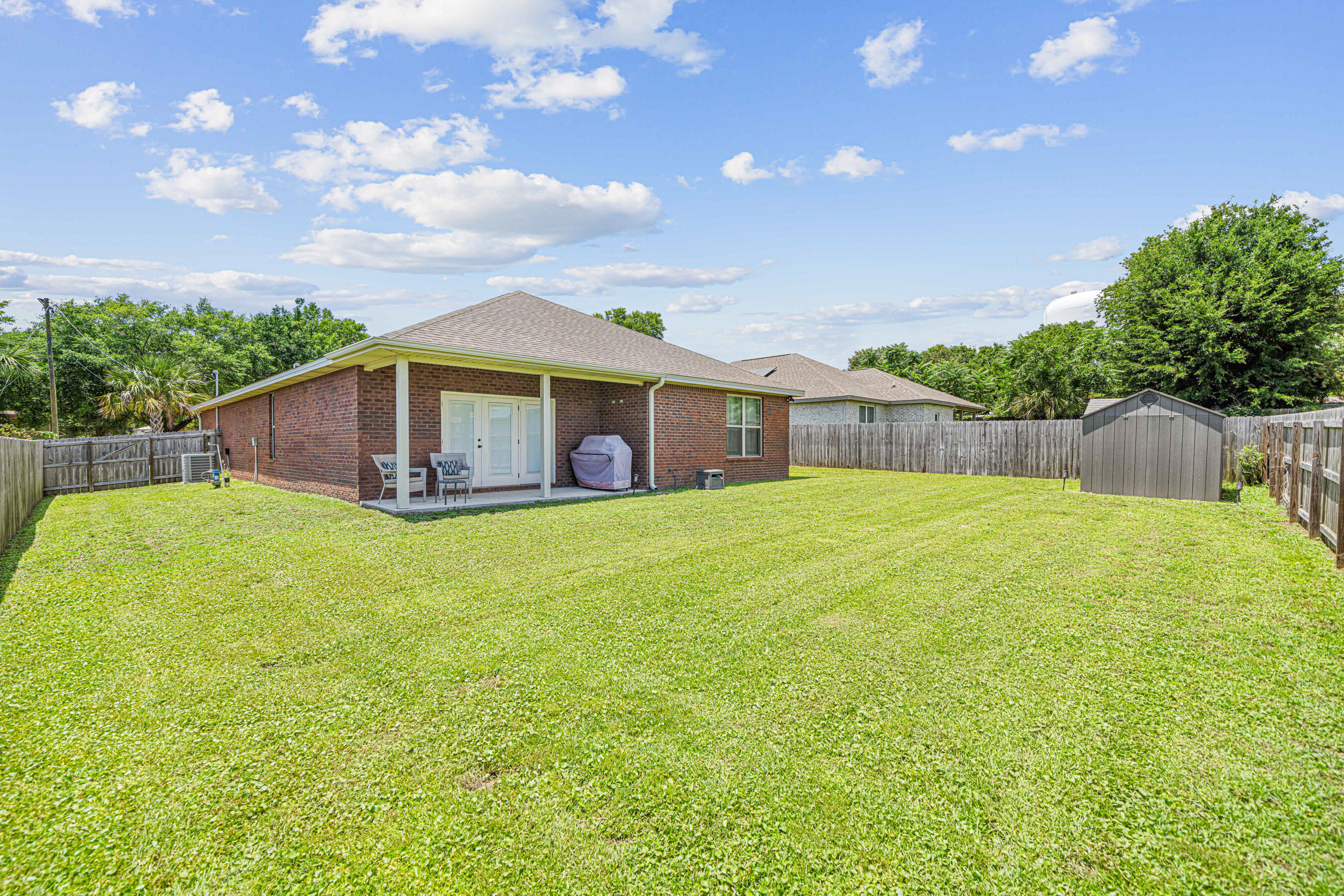 SCHOOLVIEW - Residential