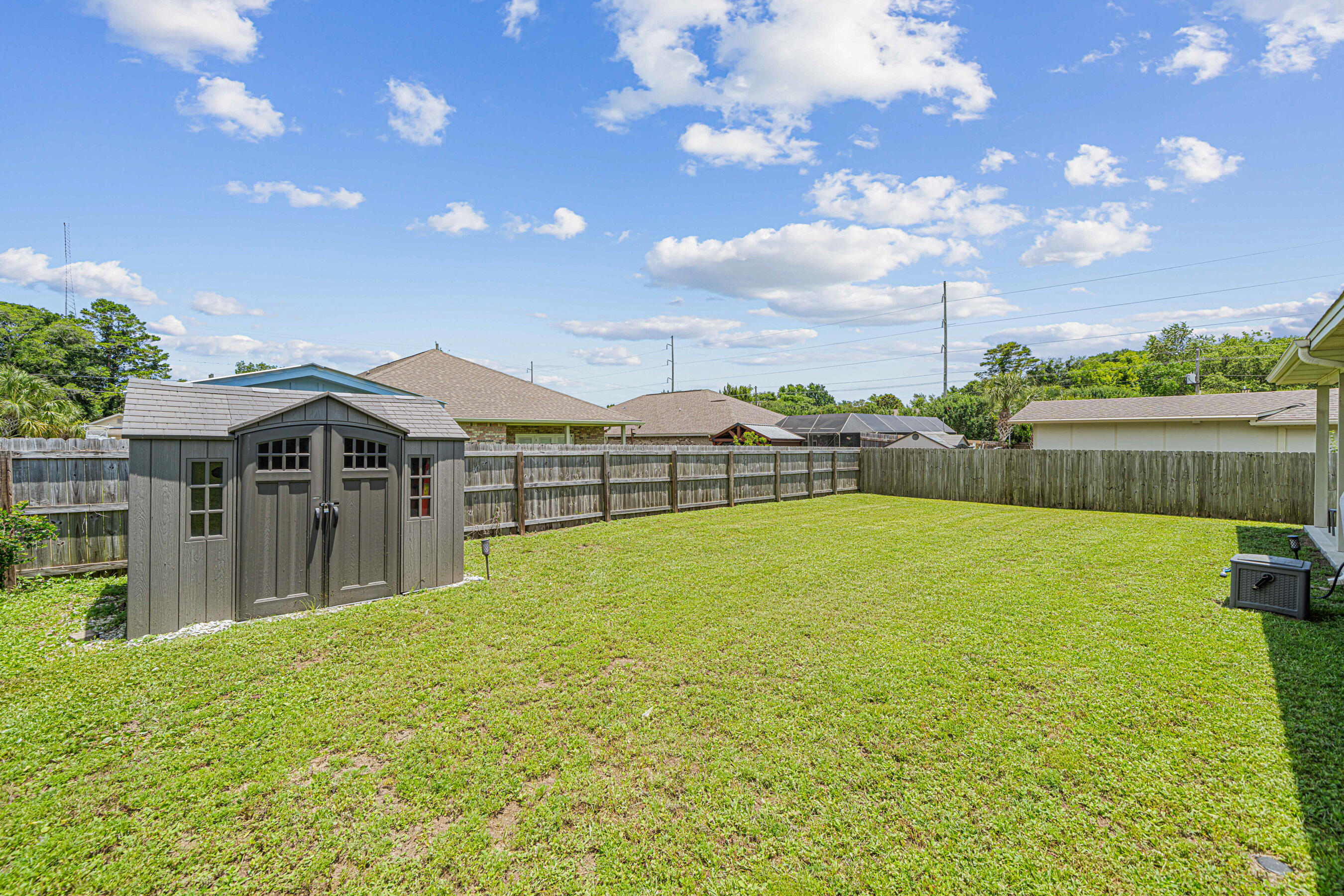 SCHOOLVIEW - Residential