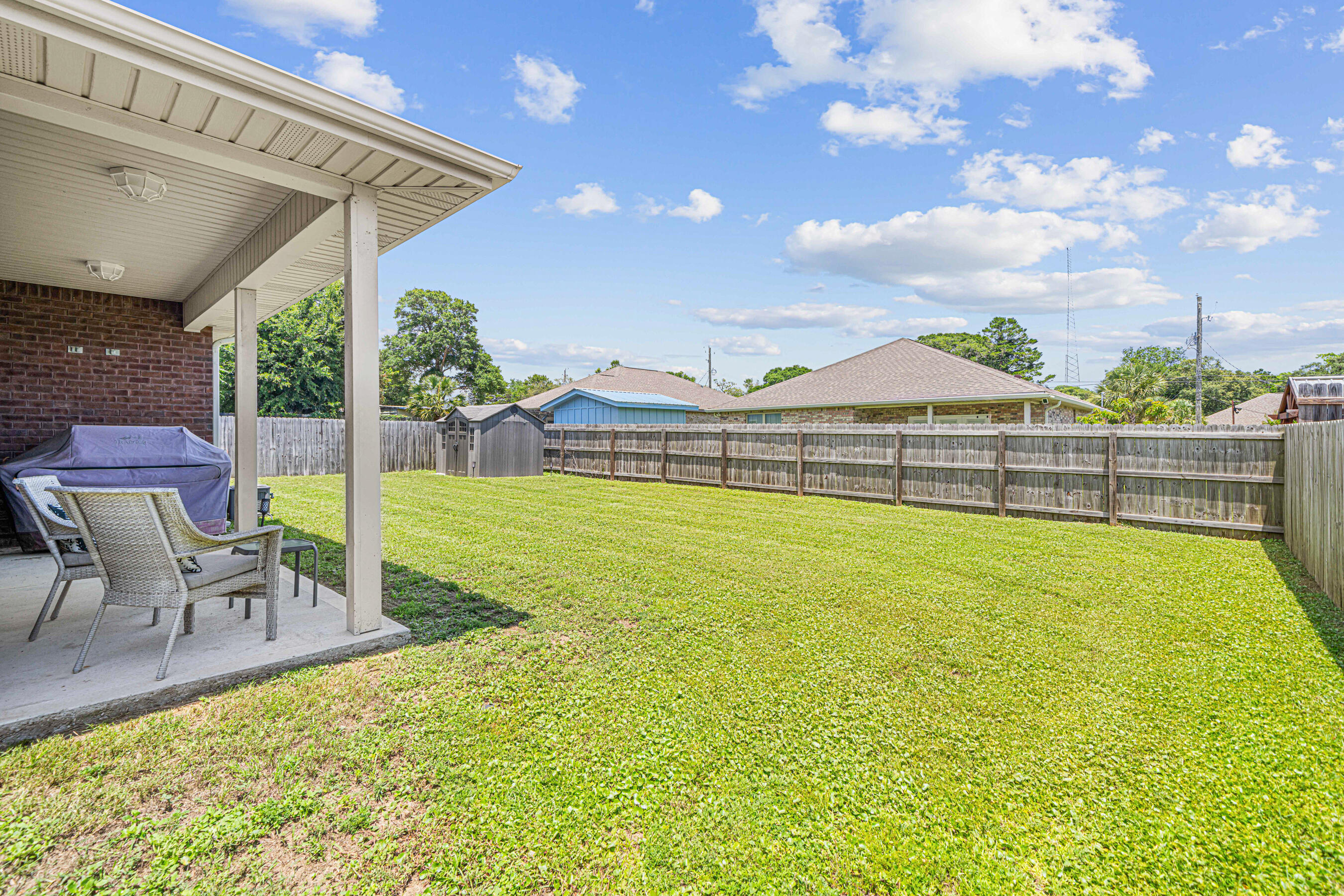 SCHOOLVIEW - Residential