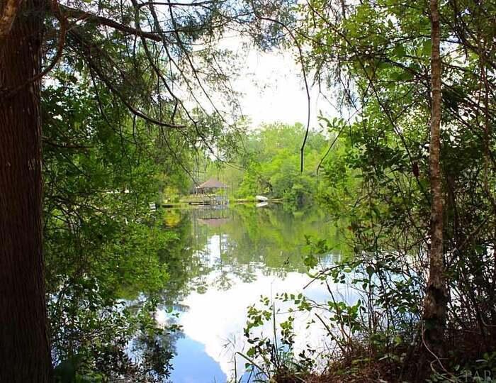 DEER LAKE ESTATES - Land