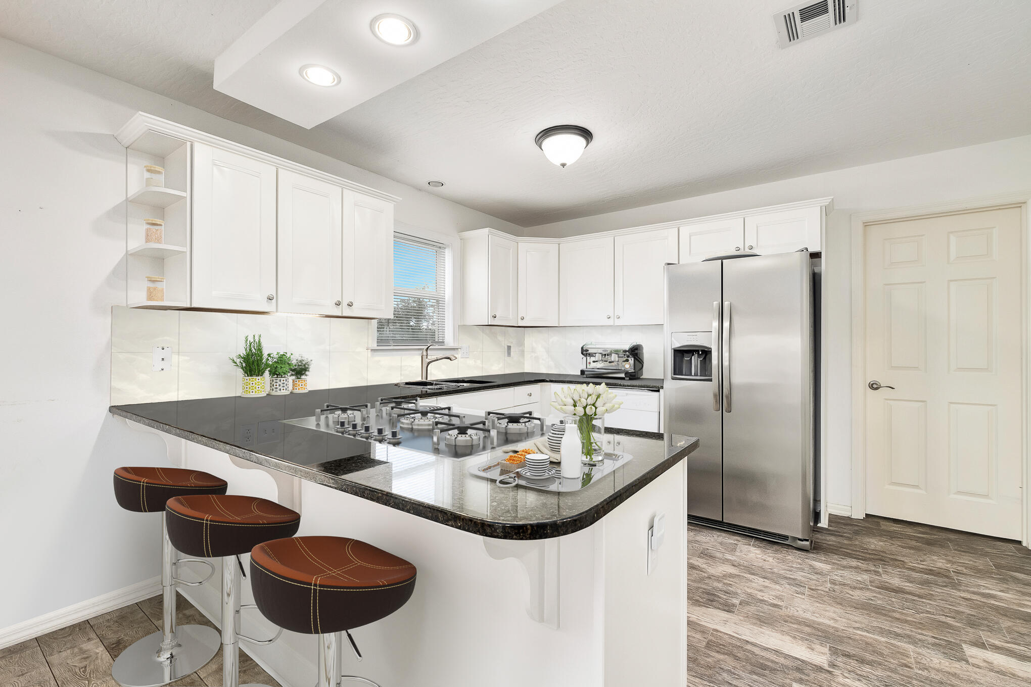 OYSTER LAKE - Residential