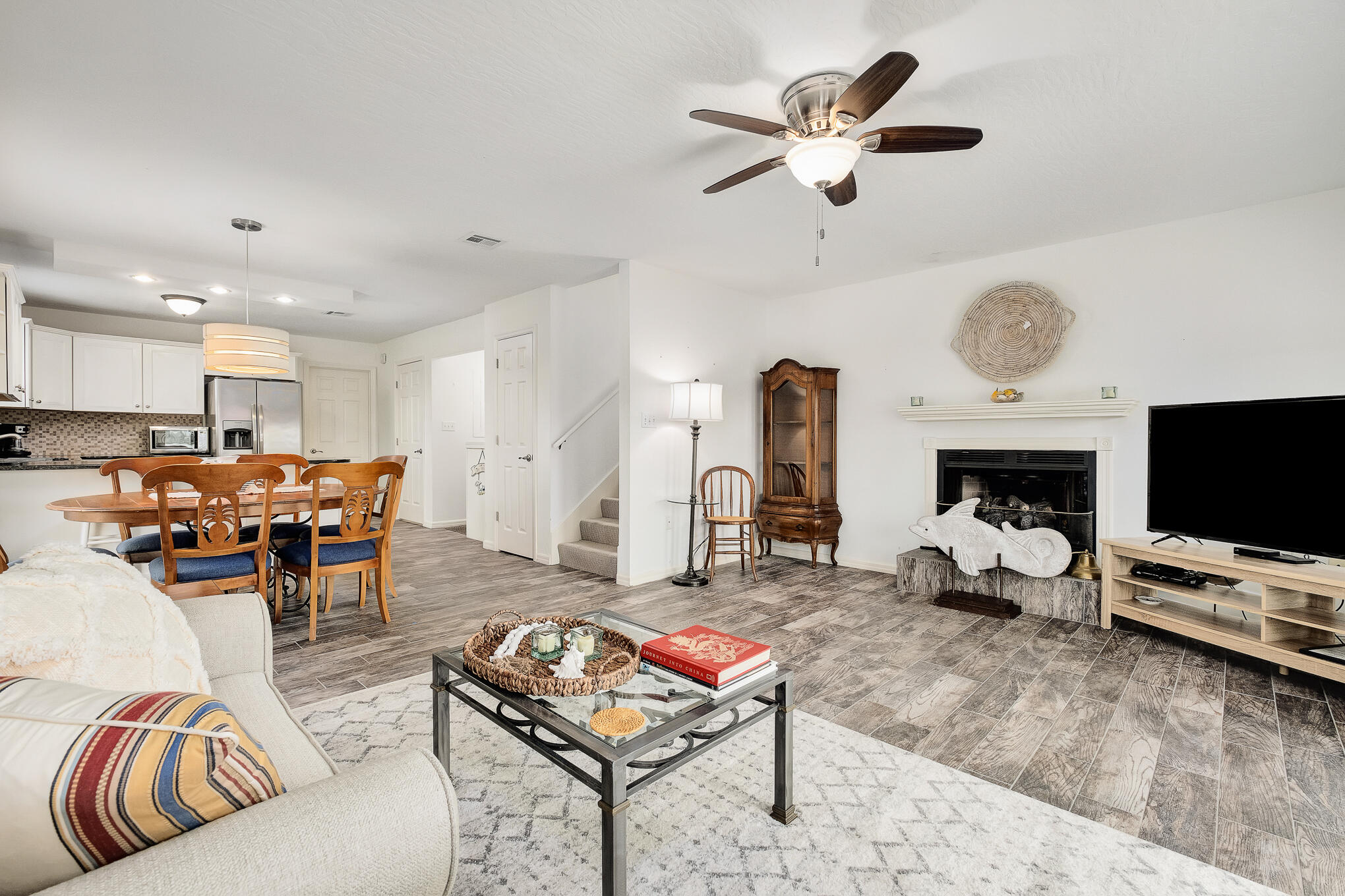 OYSTER LAKE - Residential