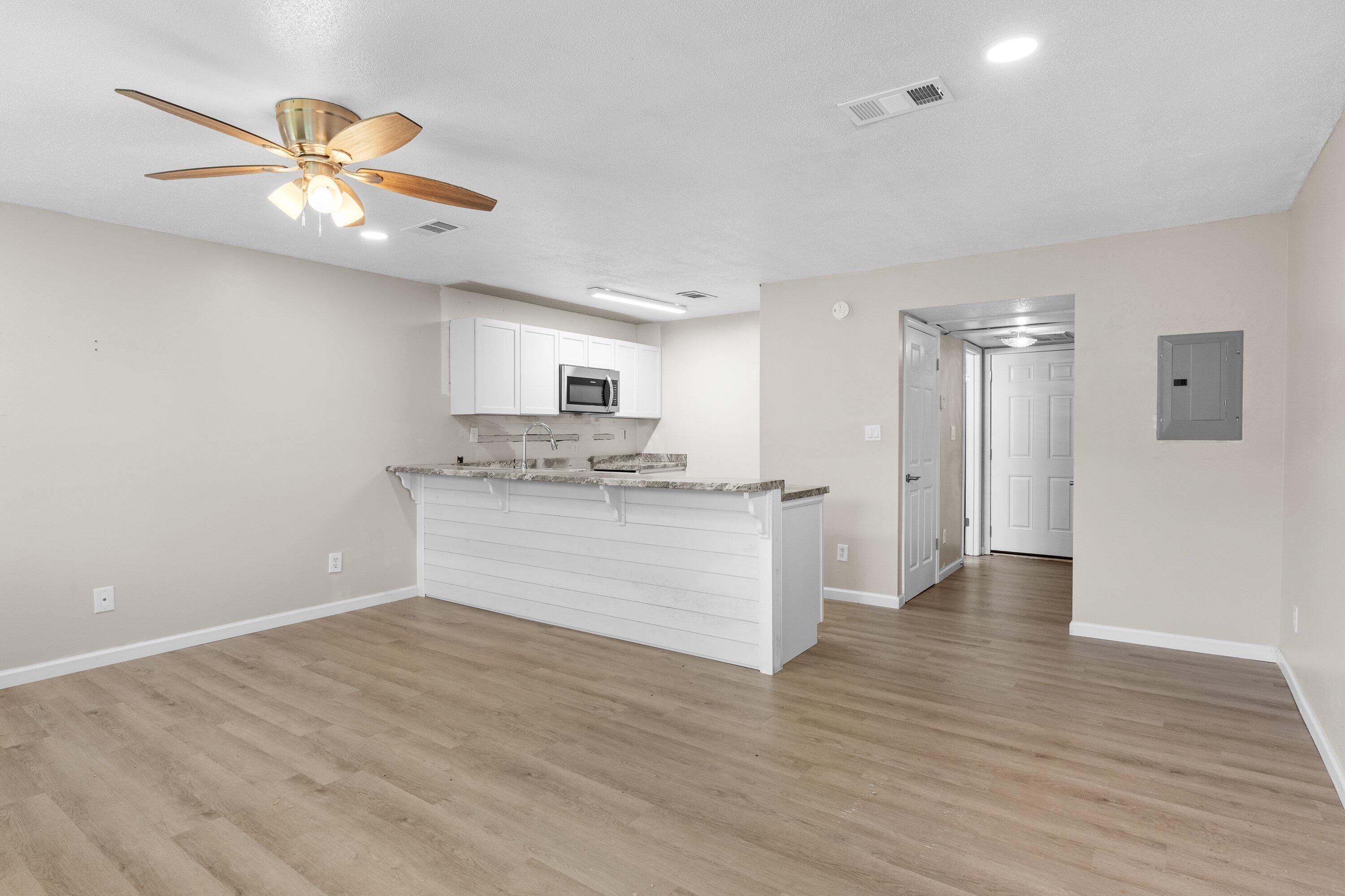 HIDDEN BEACH VILLAS CONDO - Residential