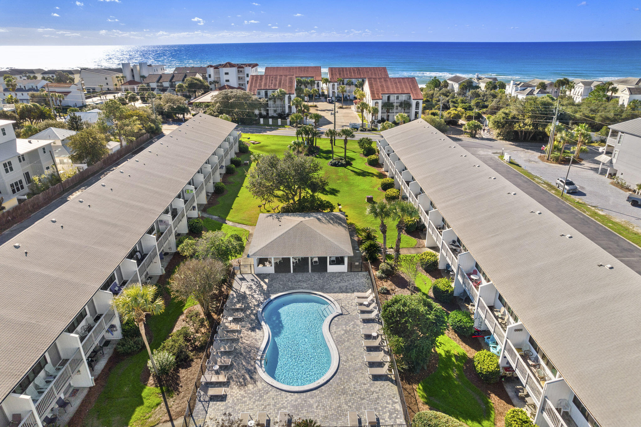 HIDDEN BEACH VILLAS CONDO - Residential