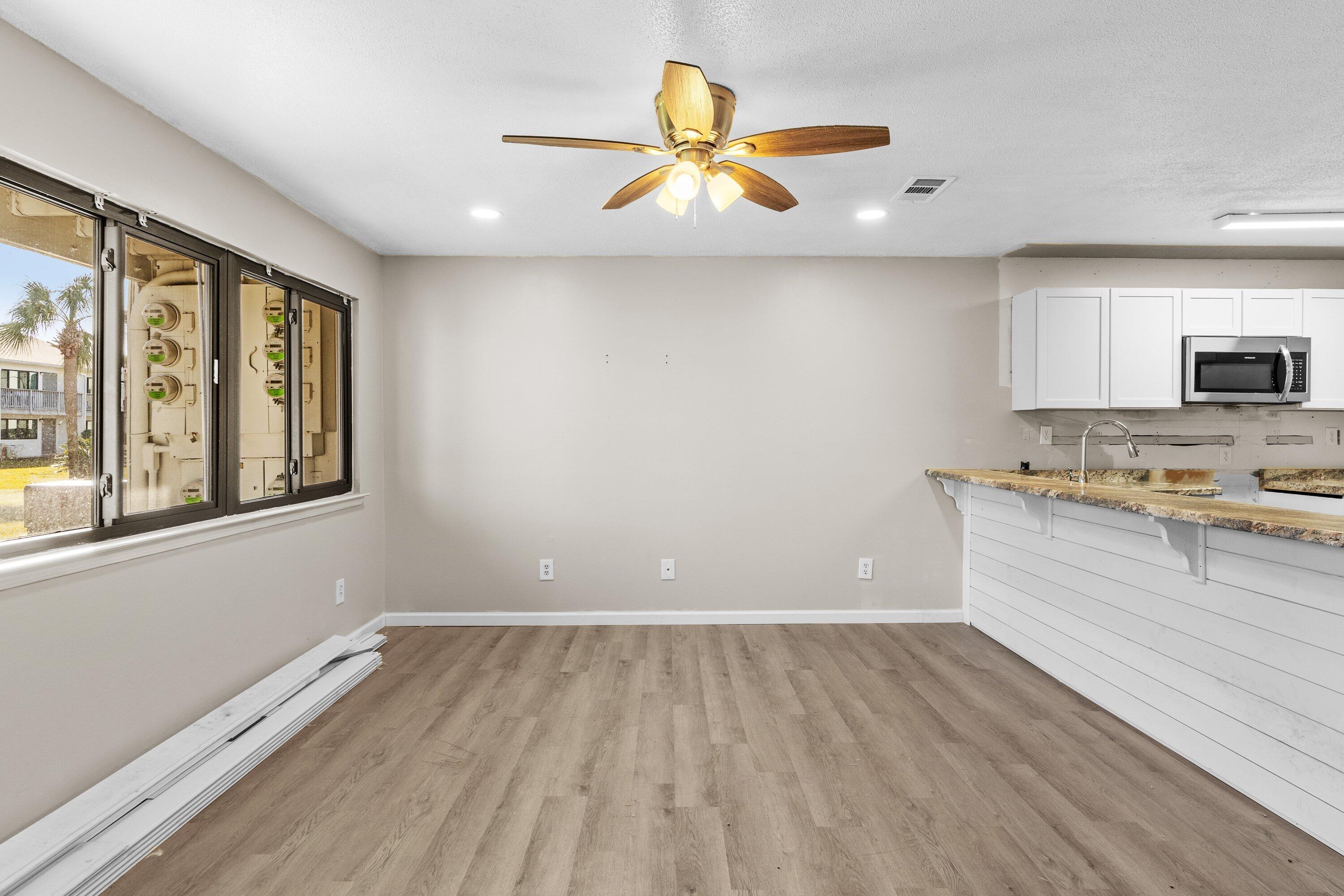 HIDDEN BEACH VILLAS CONDO - Residential