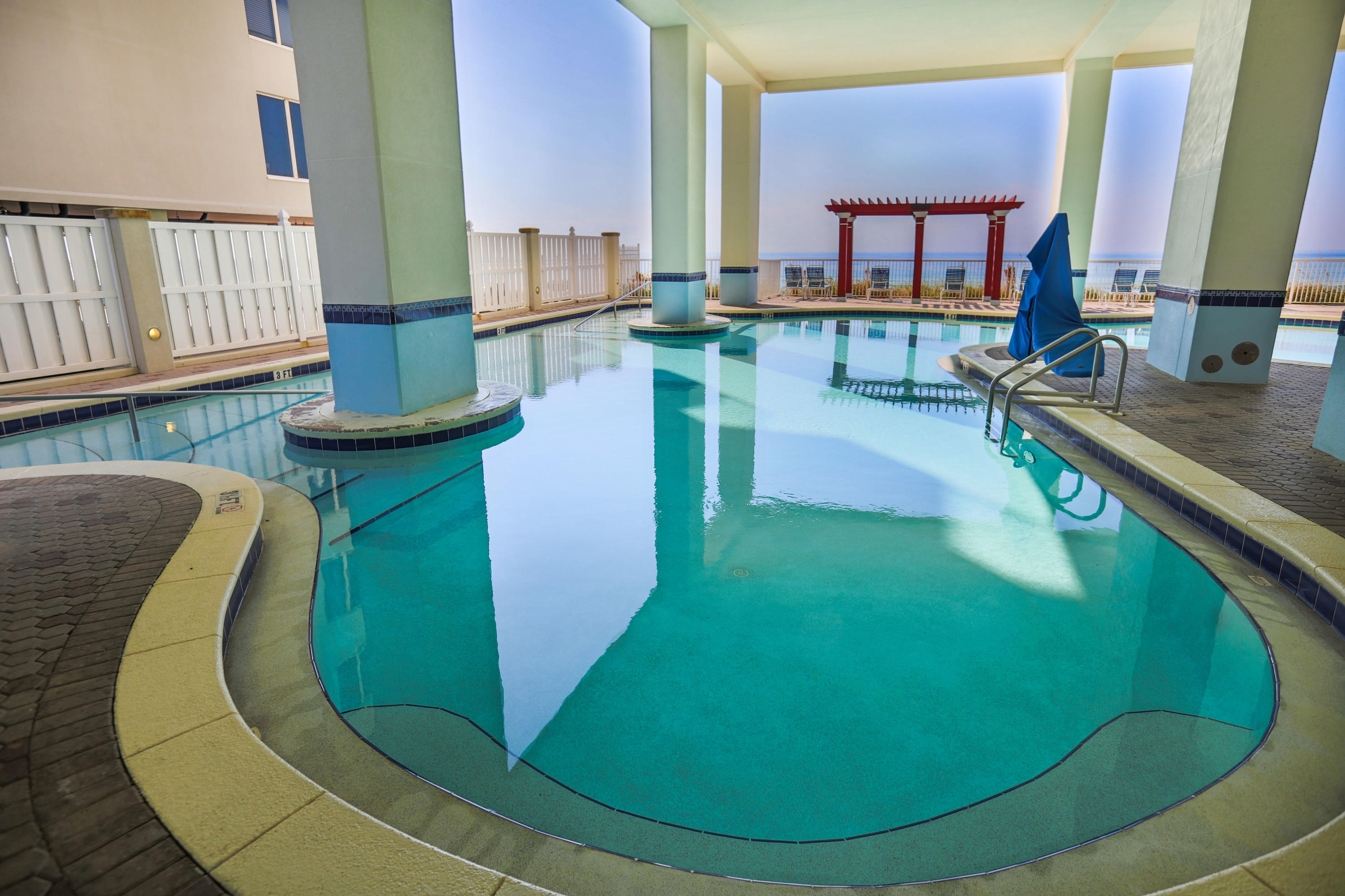 MAJESTIC BEACH TOWERS II - Residential