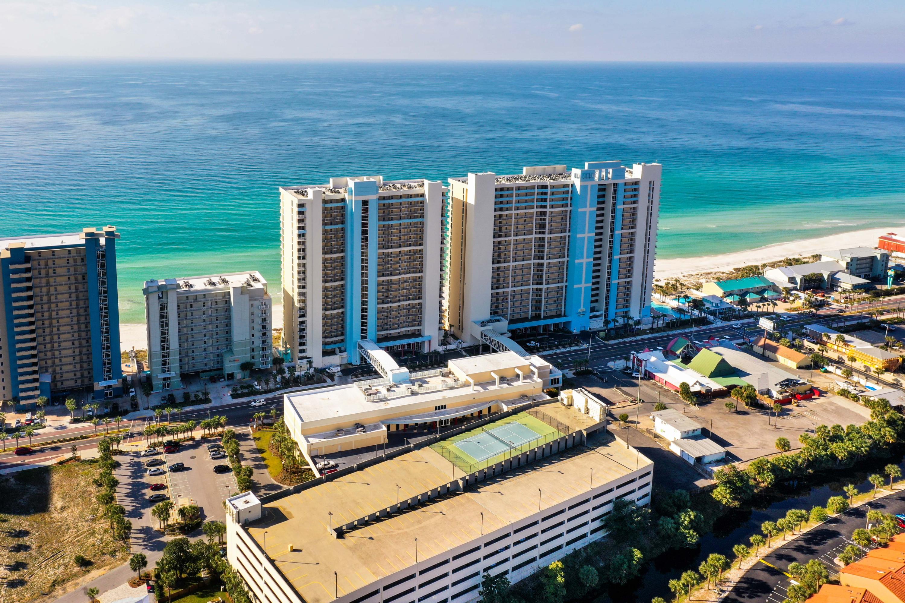 MAJESTIC BEACH TOWERS II - Residential