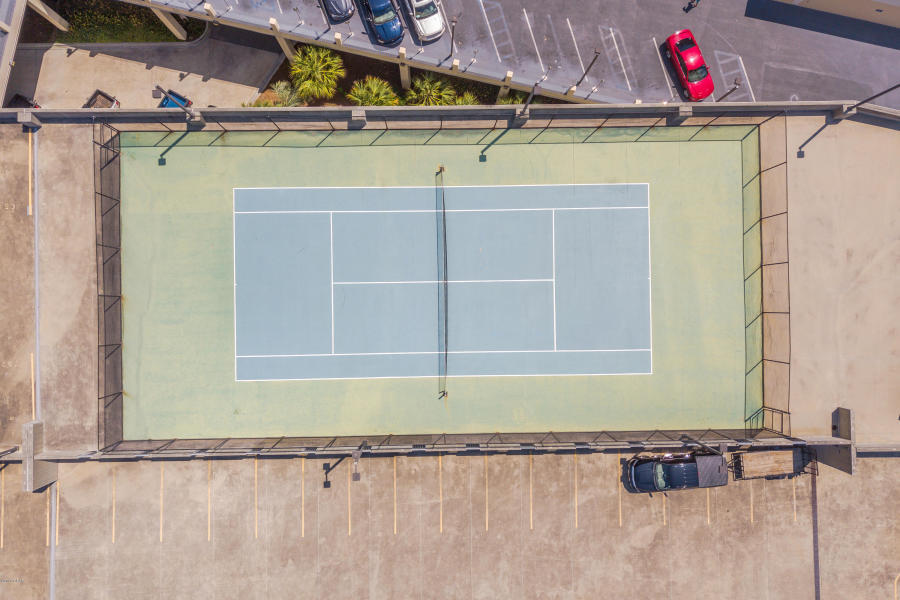 MAJESTIC BEACH TOWERS II - Residential