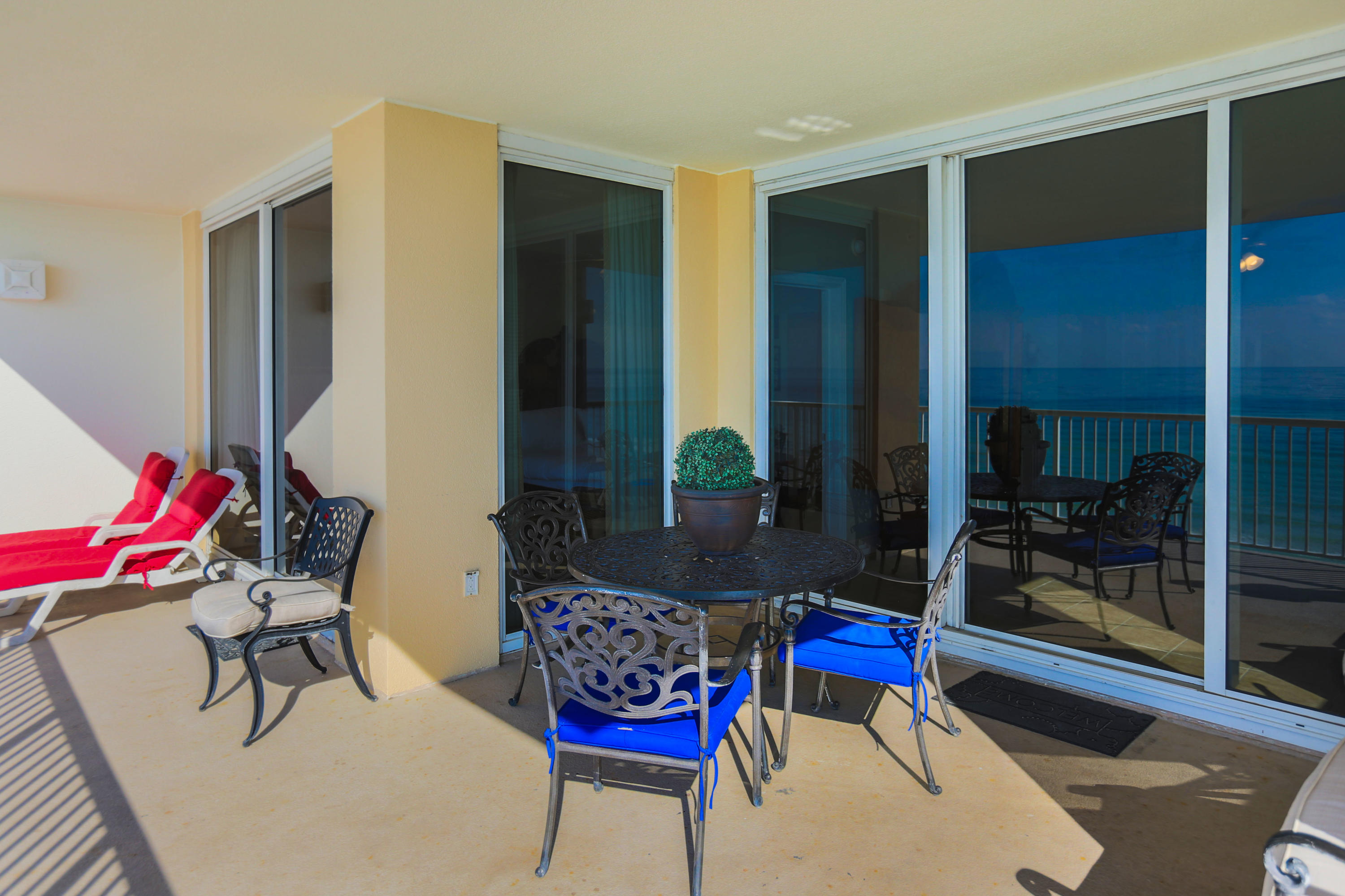 MAJESTIC BEACH TOWERS II - Residential